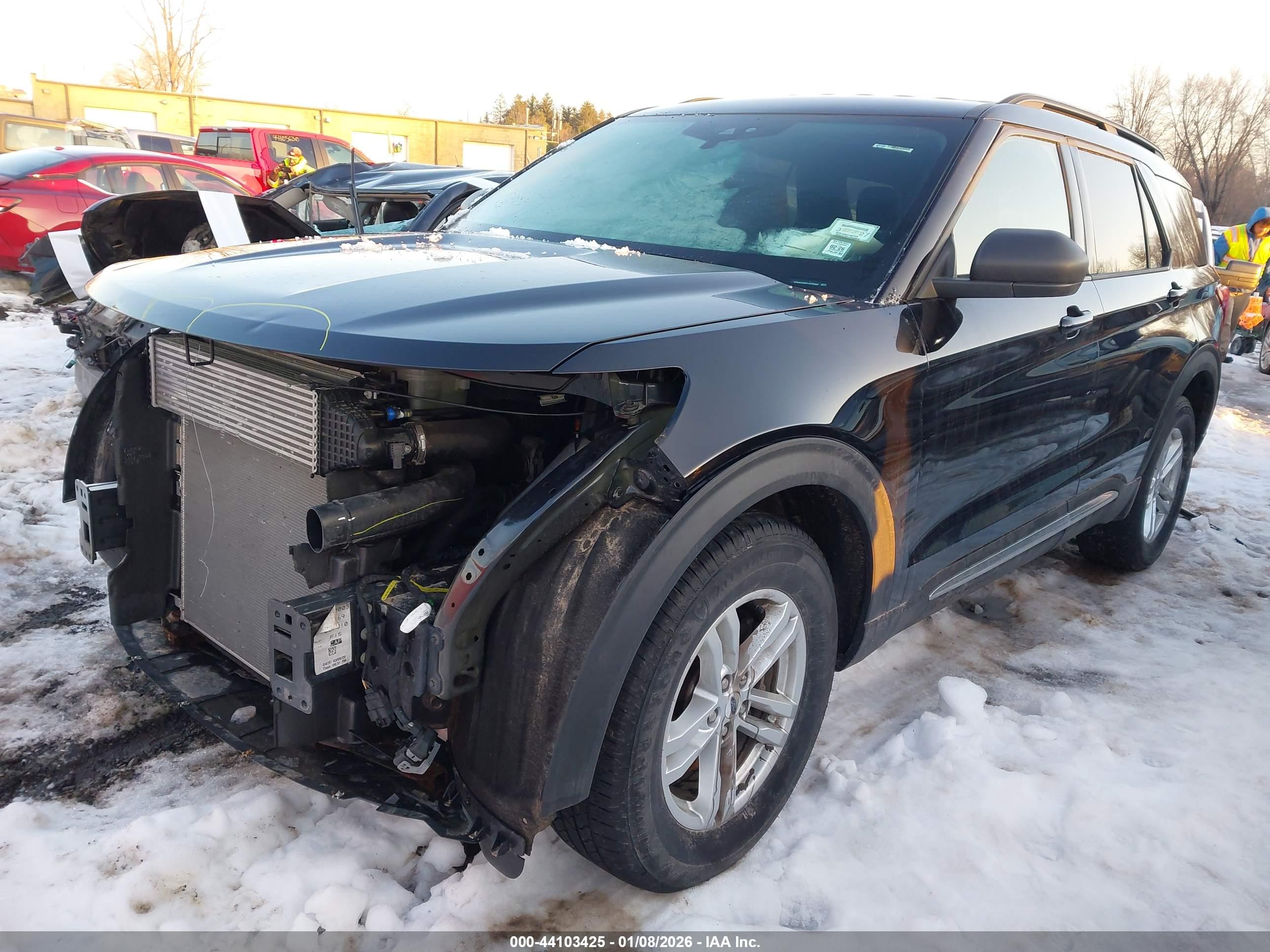 FORD EXPLORER image 2