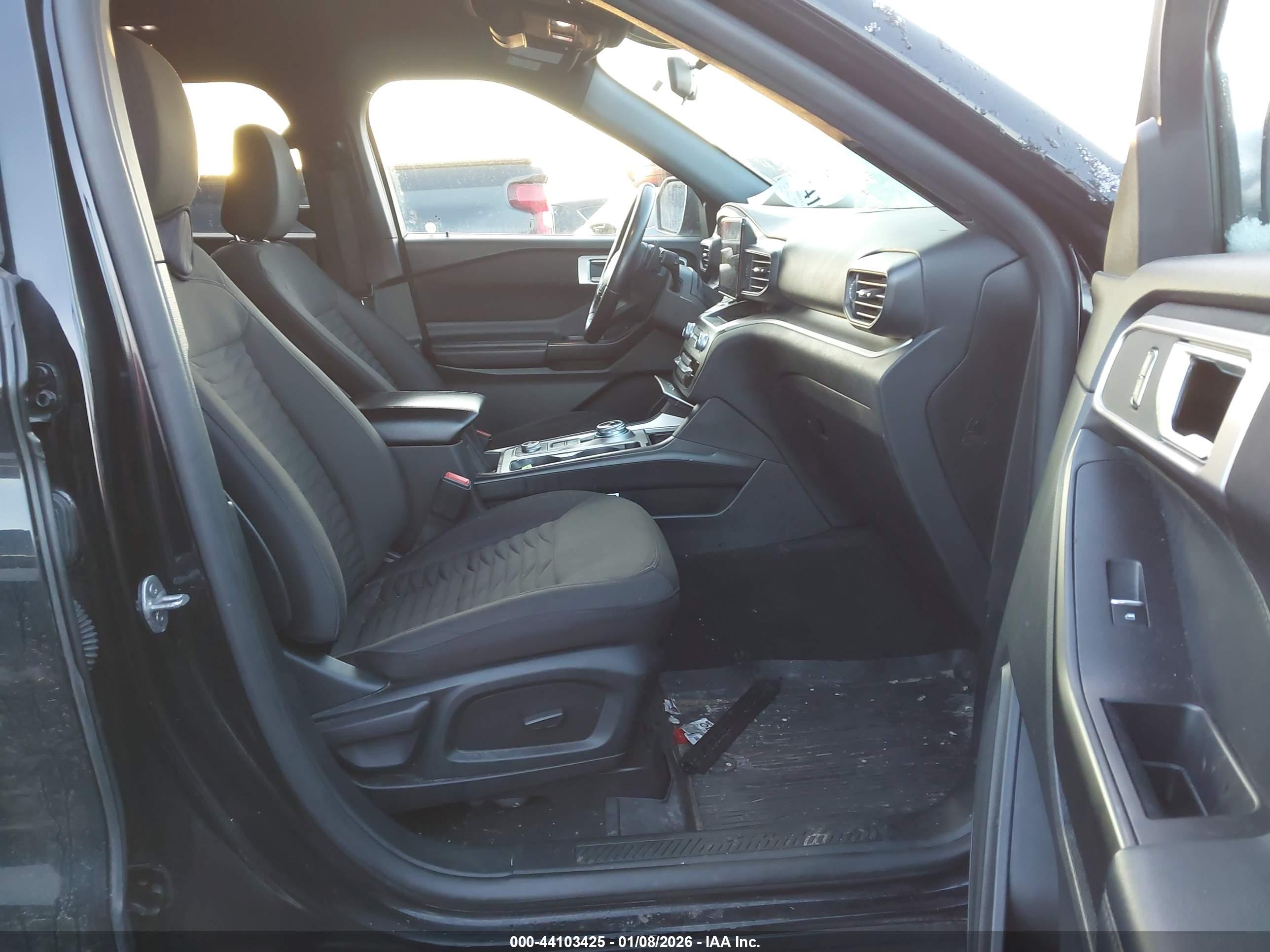 FORD EXPLORER image 5