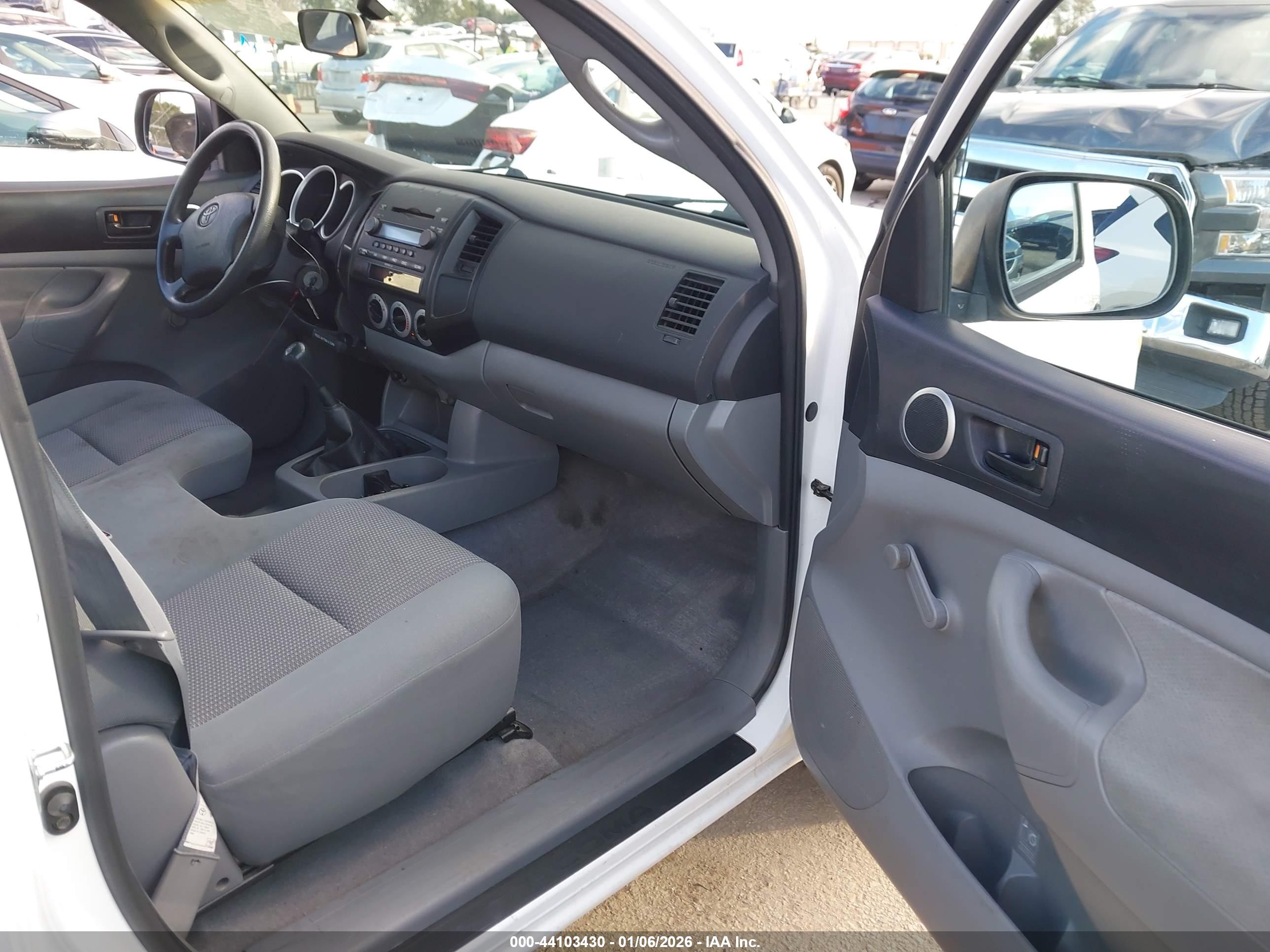 TOYOTA TACOMA image 5