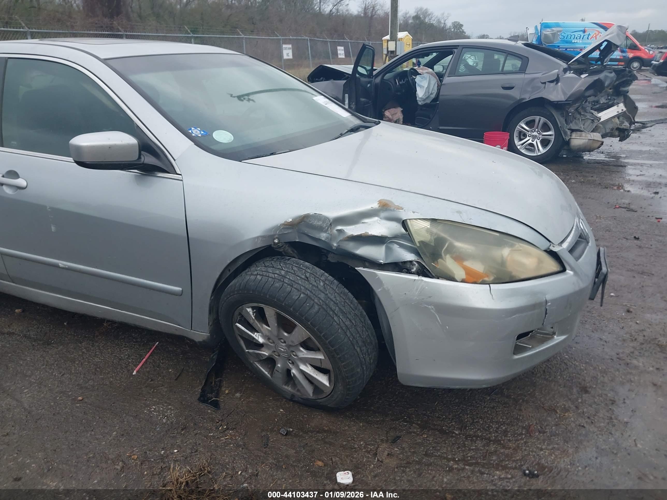 HONDA ACCORD image 6