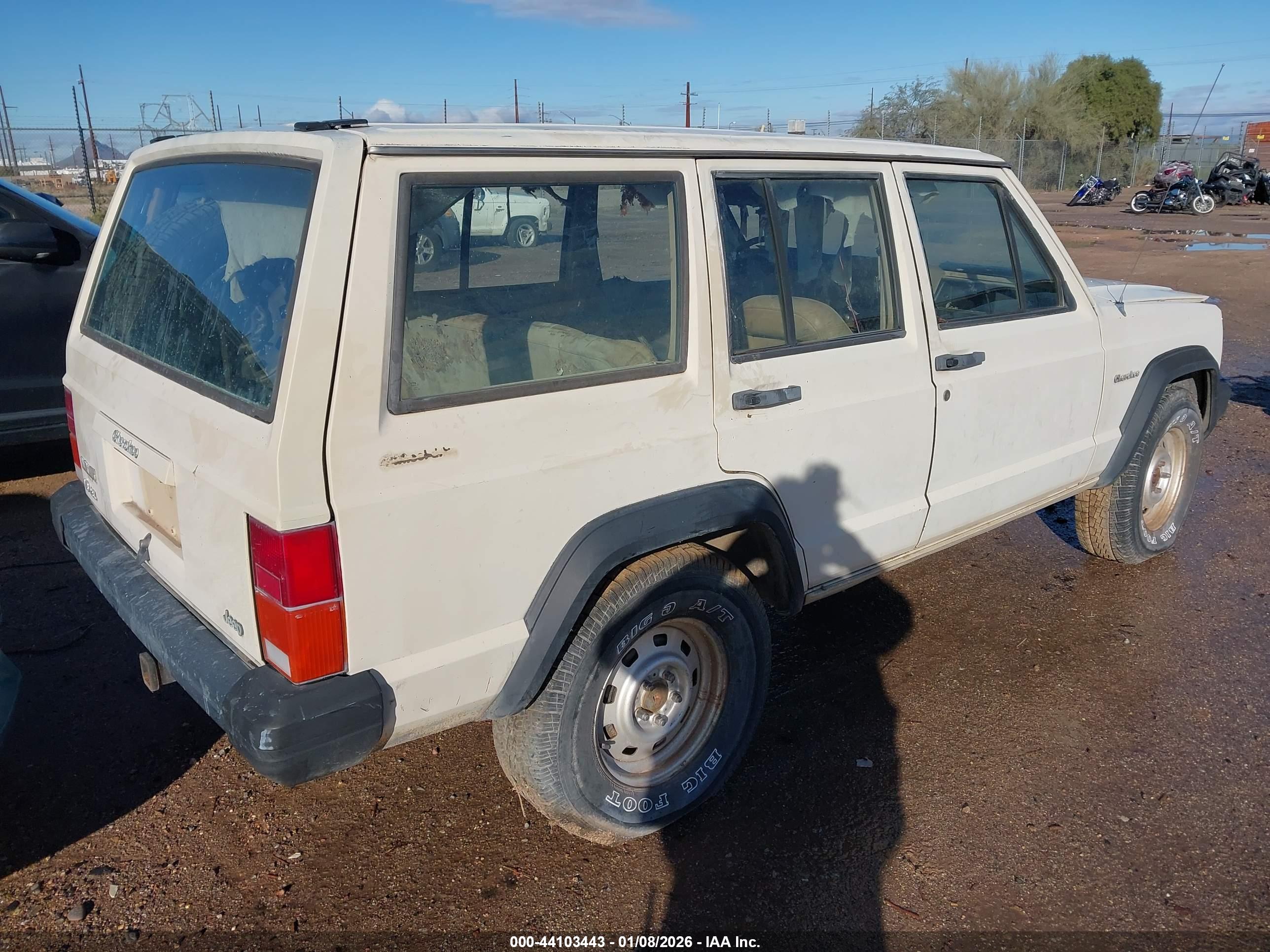 JEEP CHEROKEE image 4