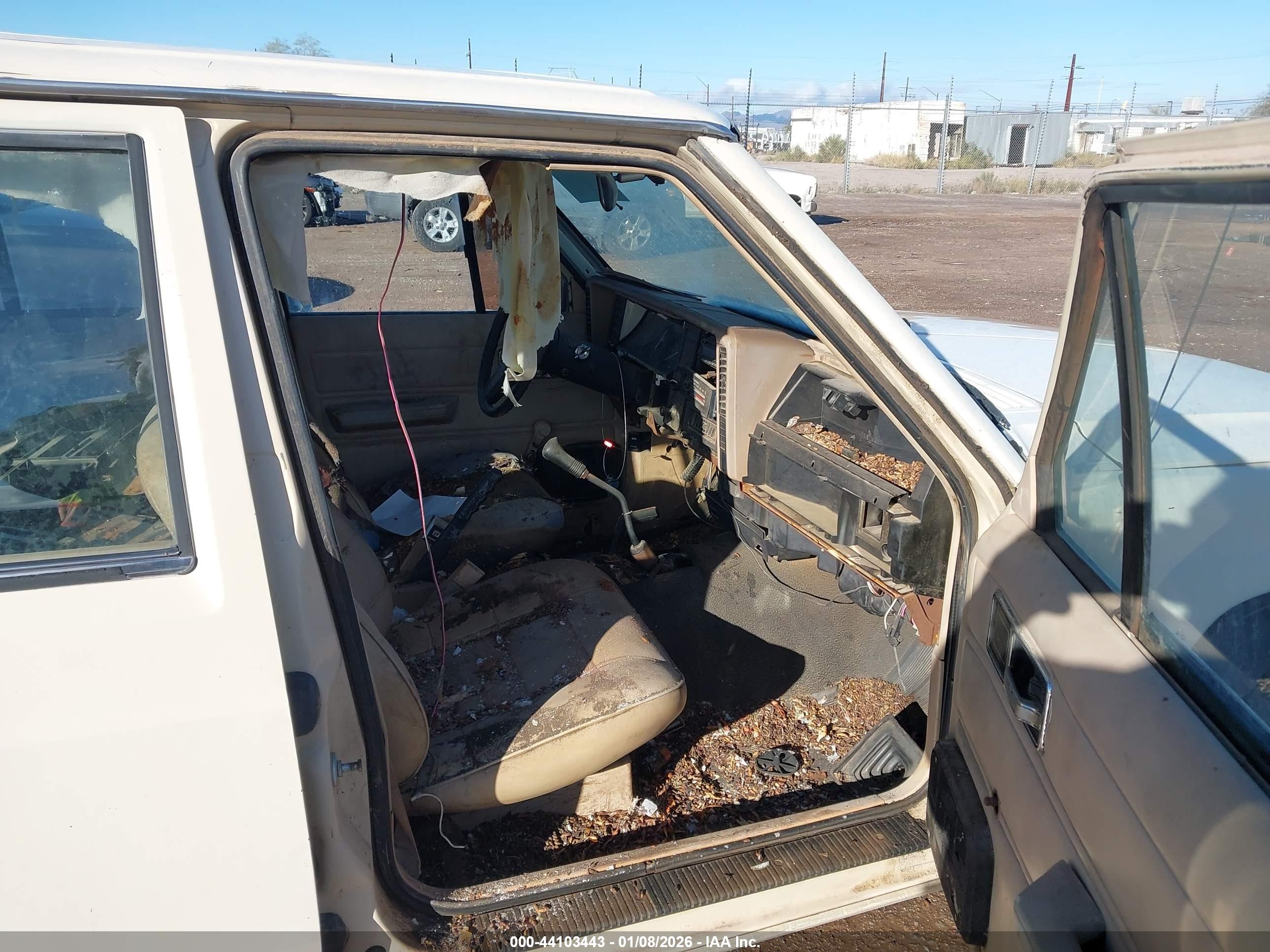 JEEP CHEROKEE image 5