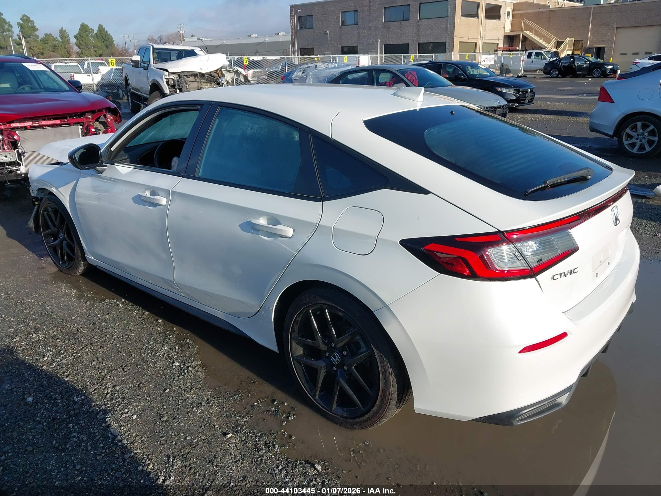 HONDA CIVIC image 3