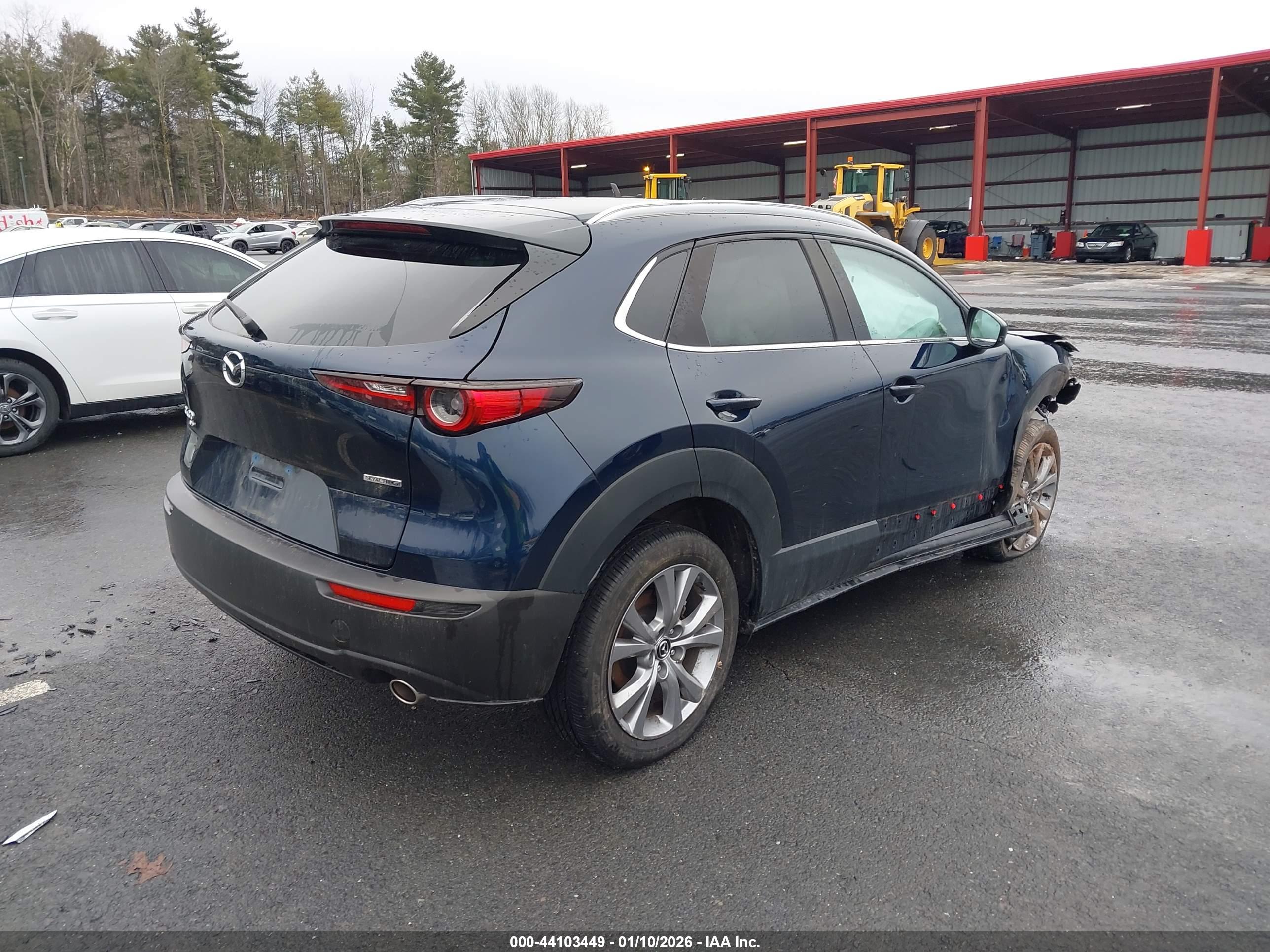 MAZDA CX-30 image 4