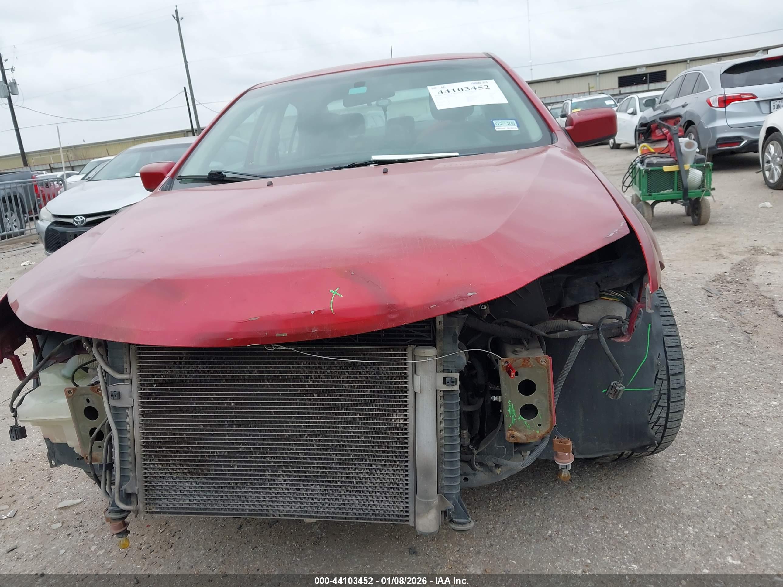 FORD FUSION image 6