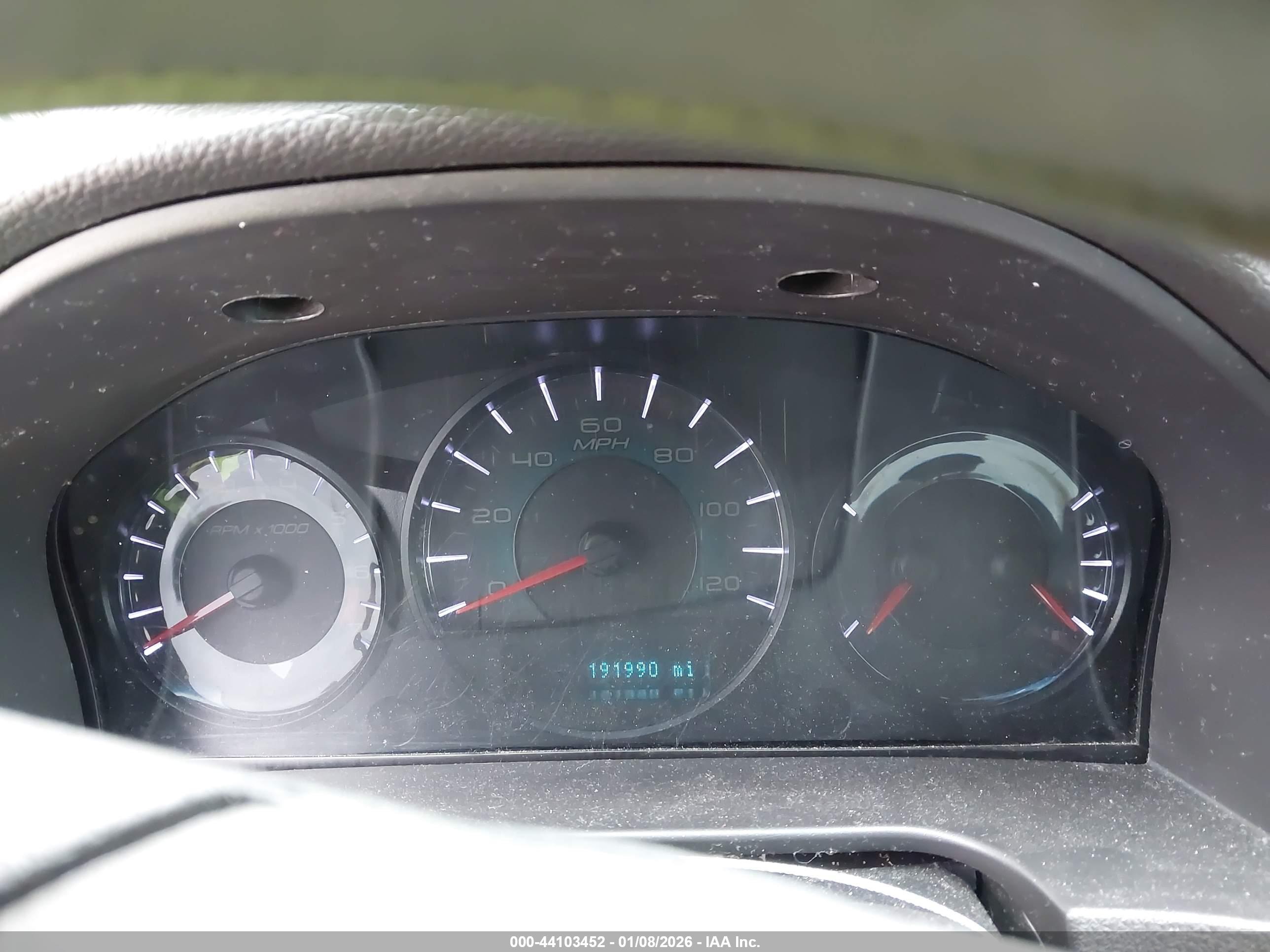 FORD FUSION image 7