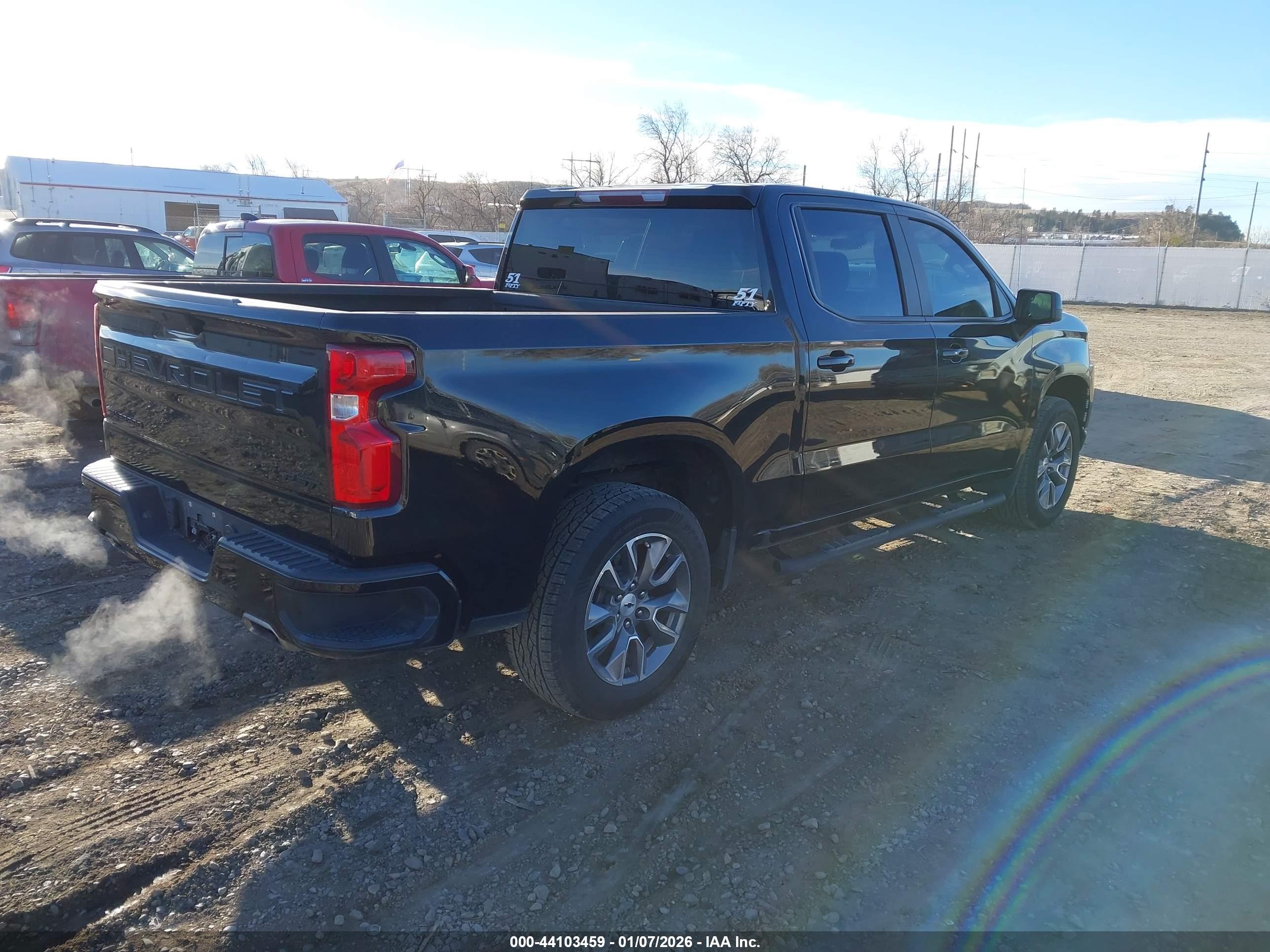CHEVROLET SILVERADO image 4