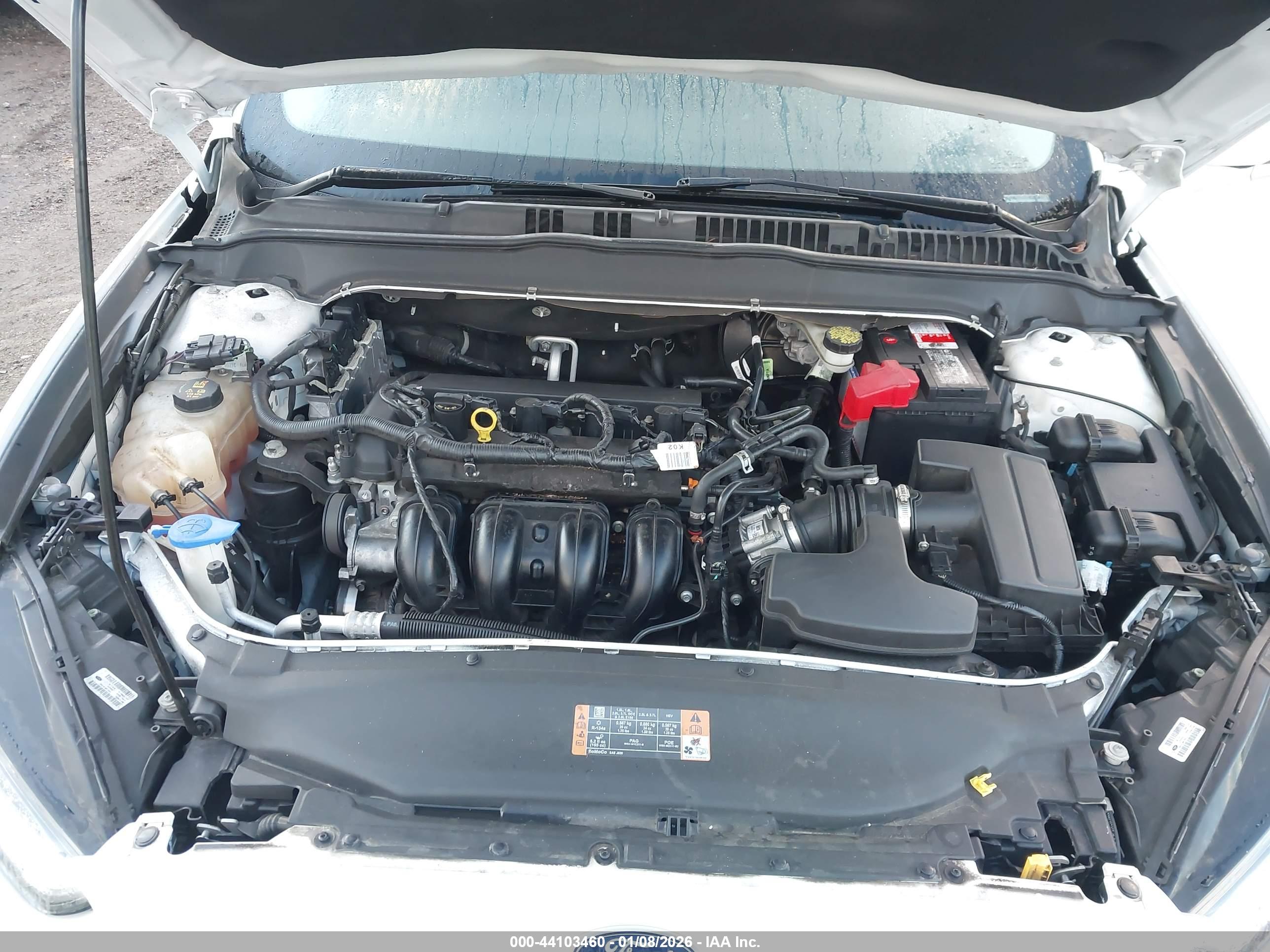 FORD FUSION image 10