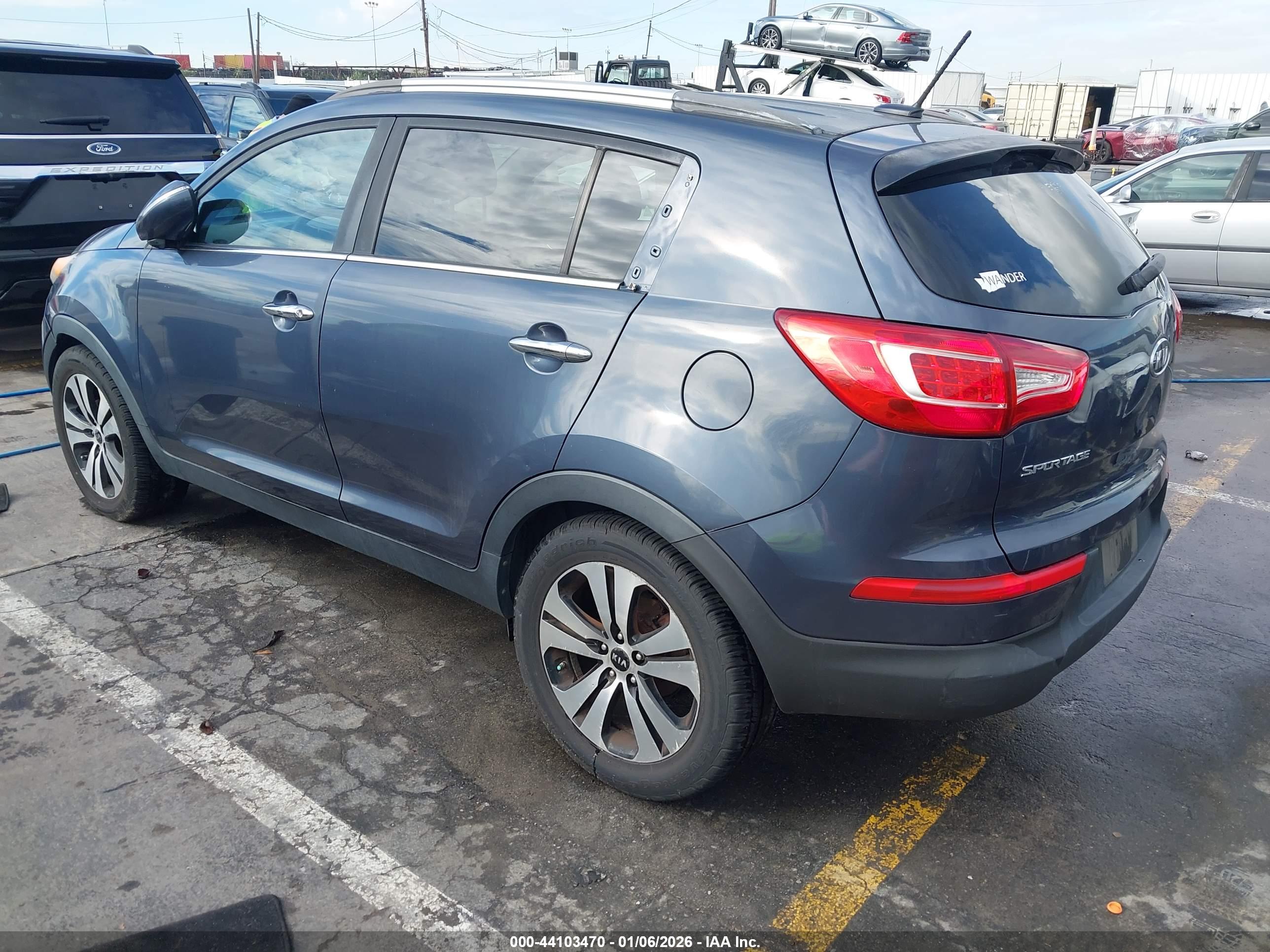 KIA SPORTAGE image 3