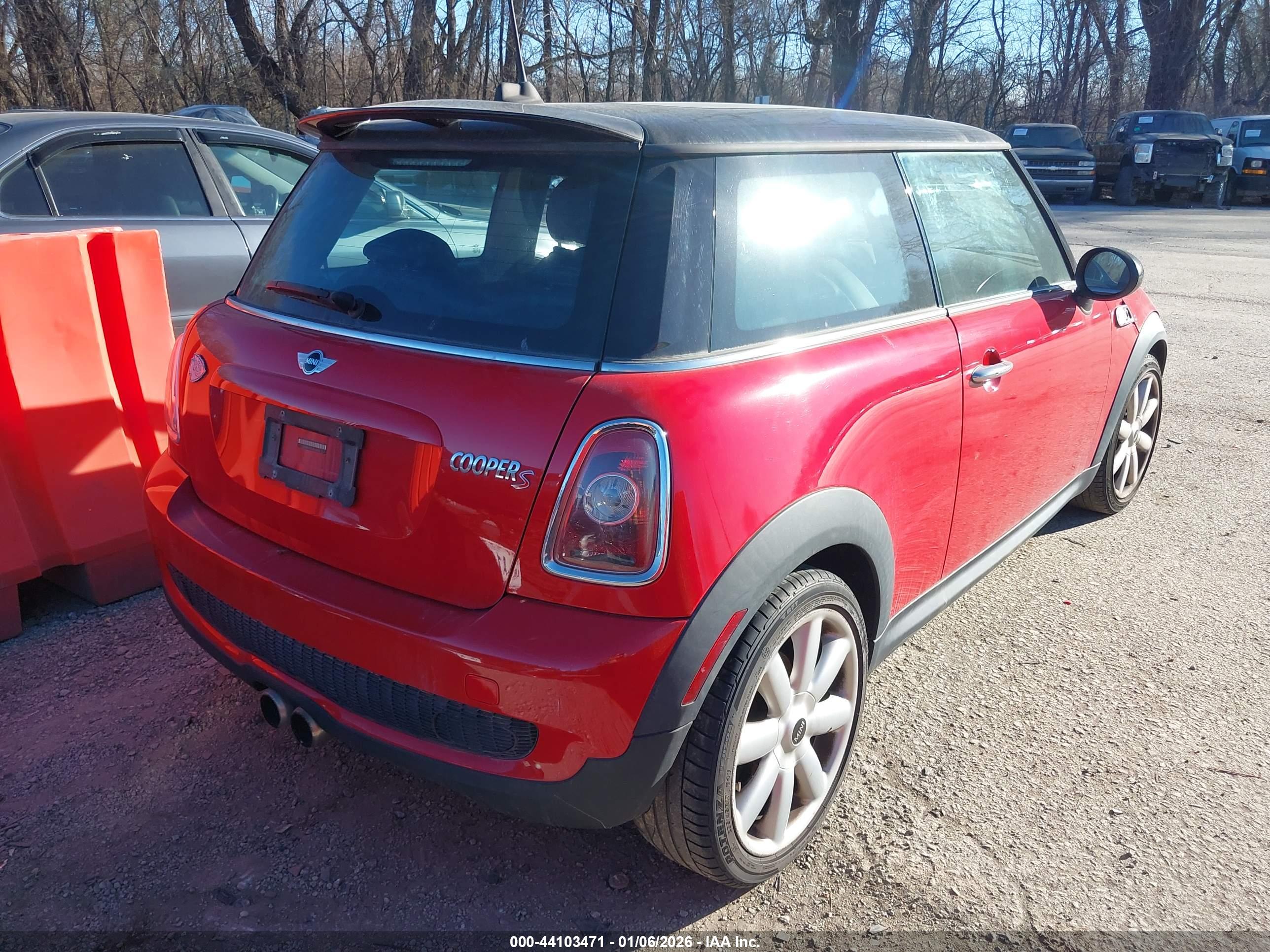 MINI COOPER image 4
