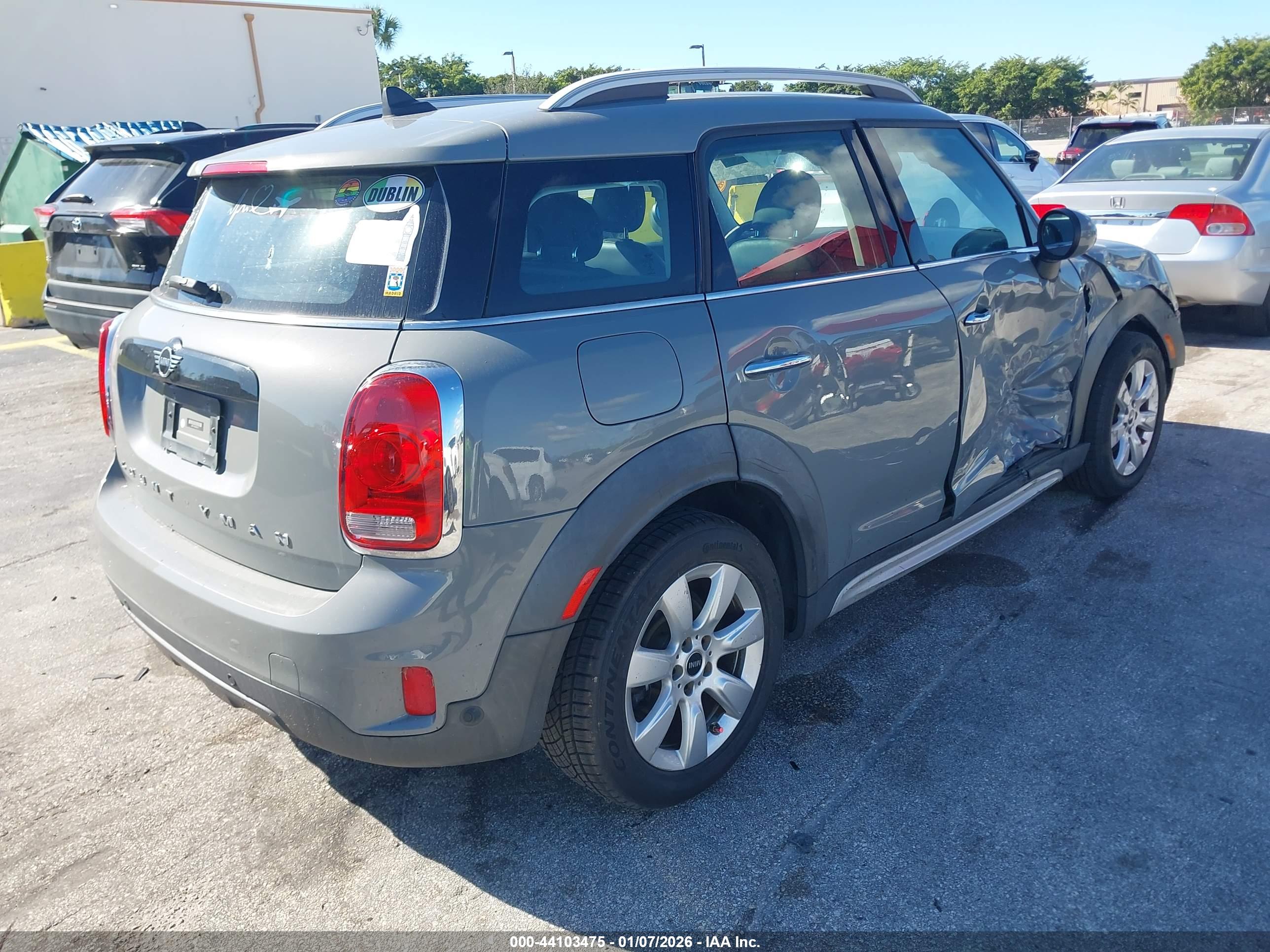 MINI COUNTRYMAN image 4