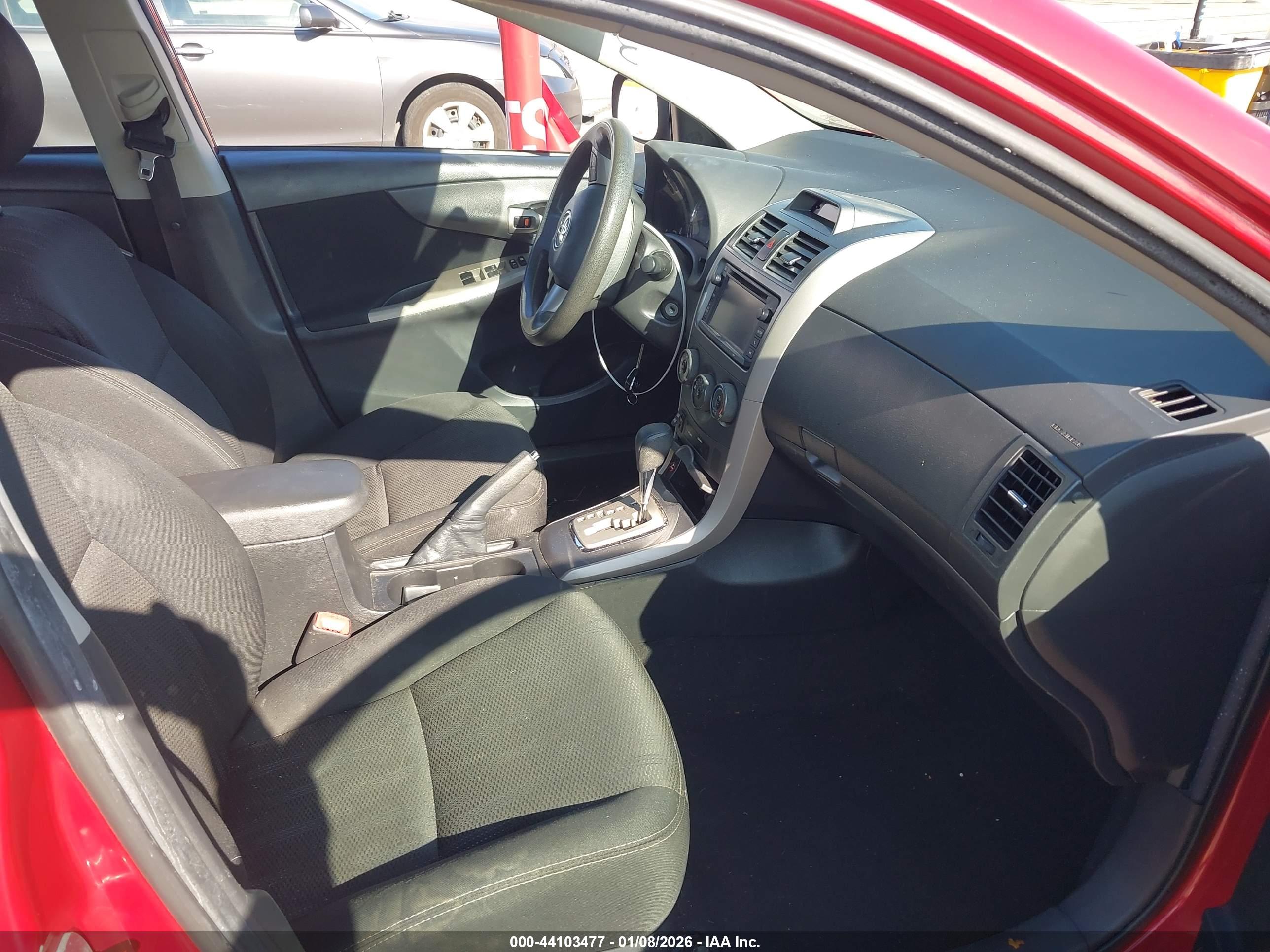 TOYOTA COROLLA image 5