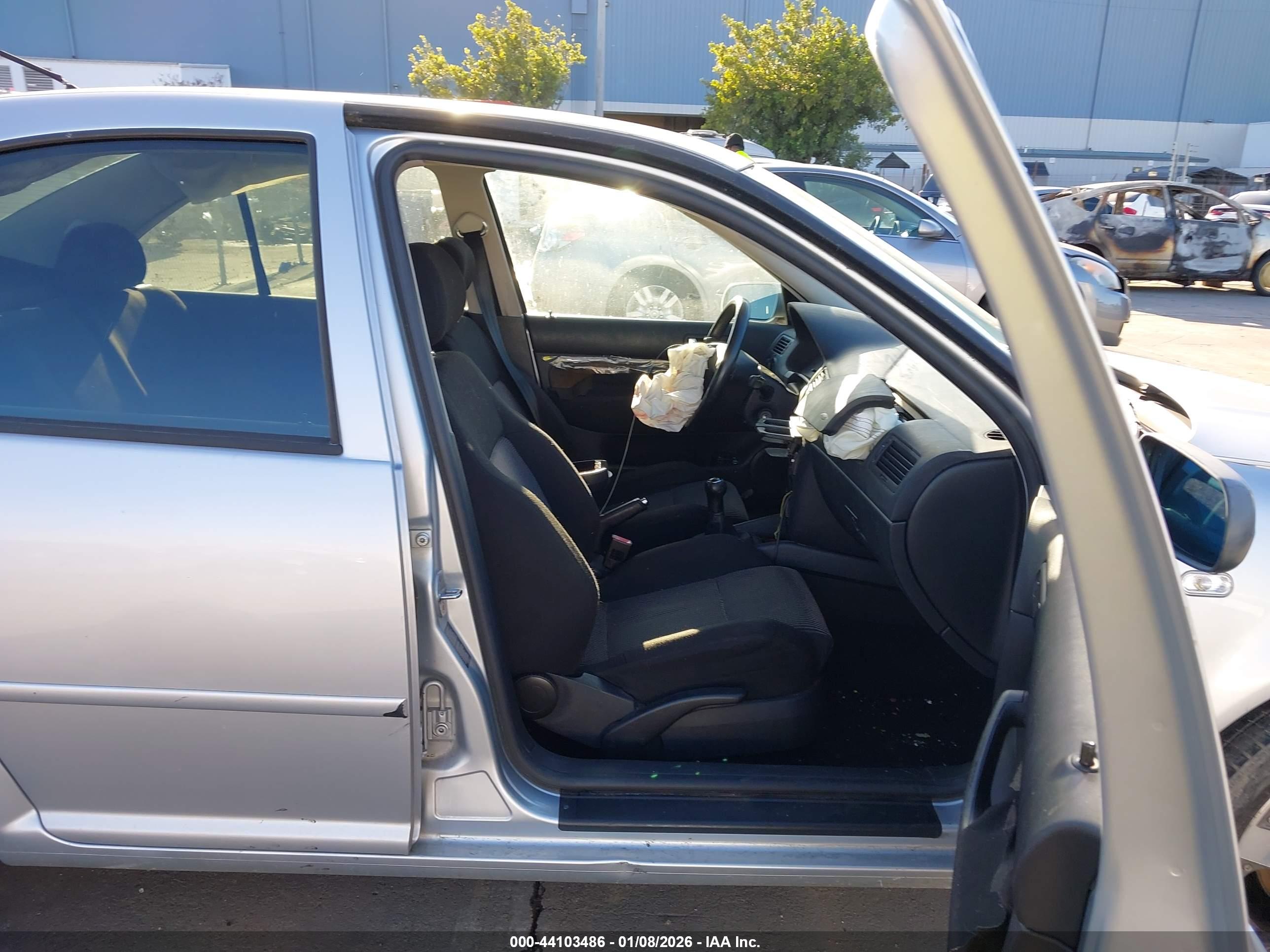 VOLKSWAGEN JETTA image 5