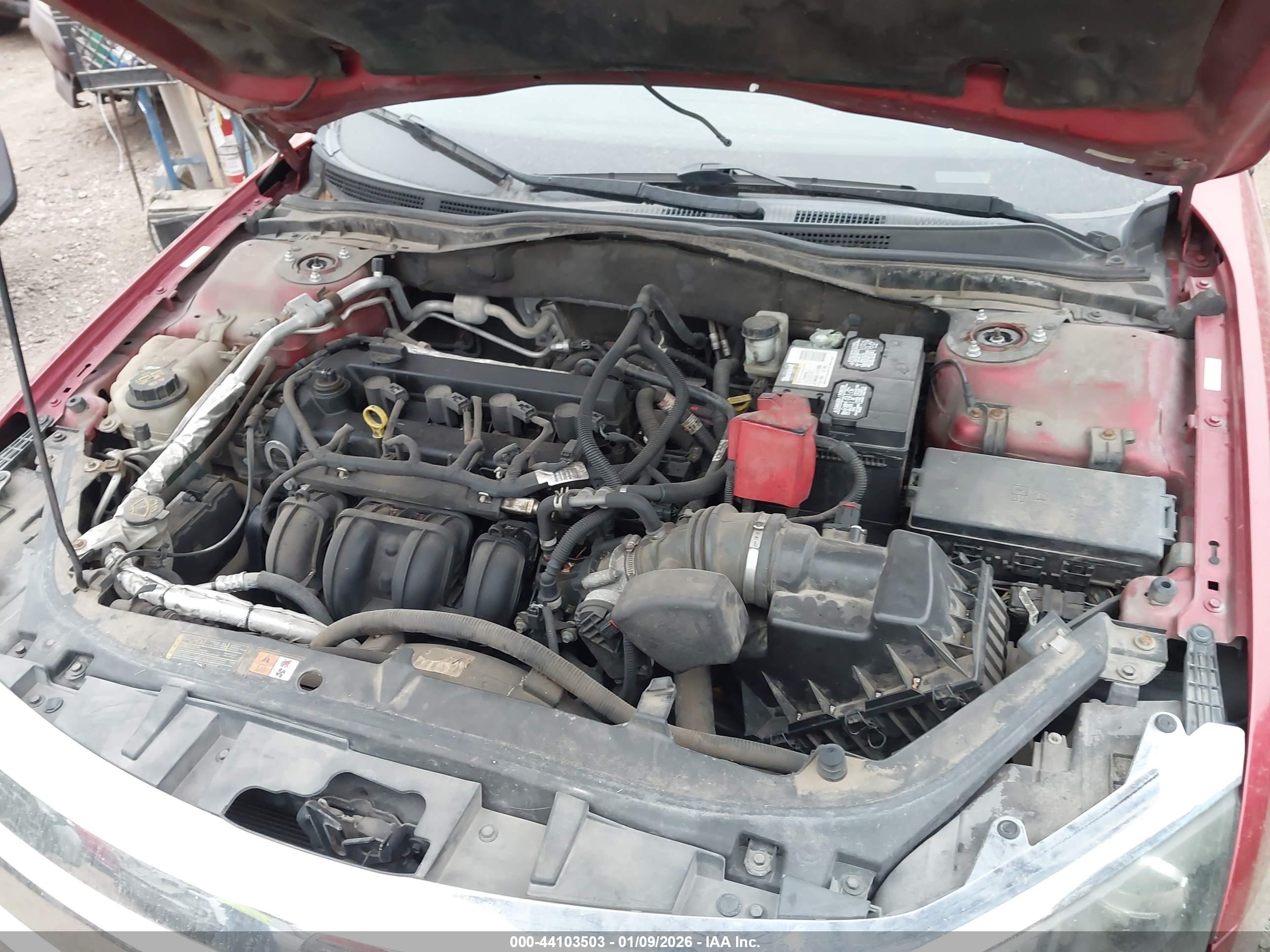 FORD FUSION image 10