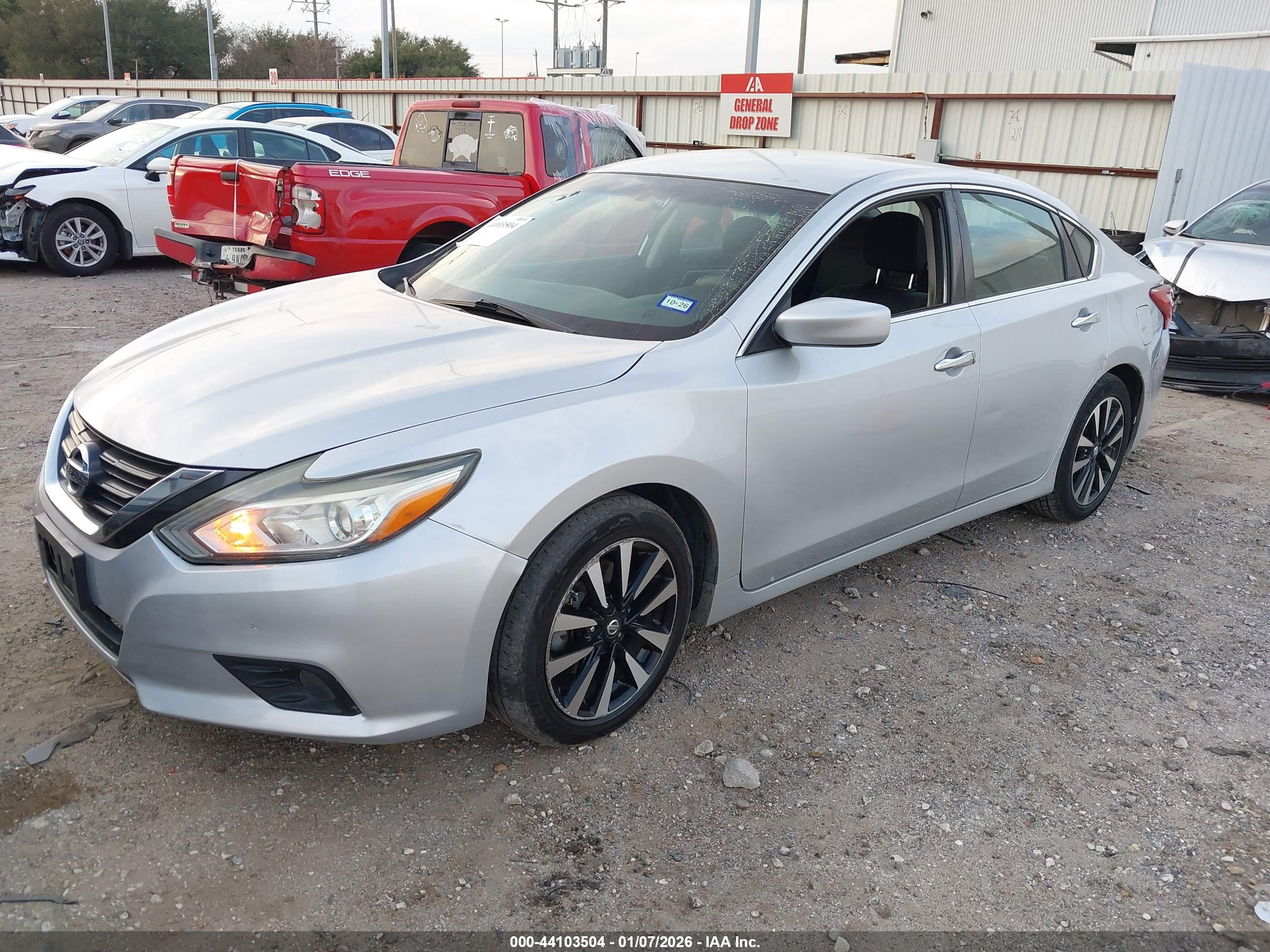 NISSAN ALTIMA image 2