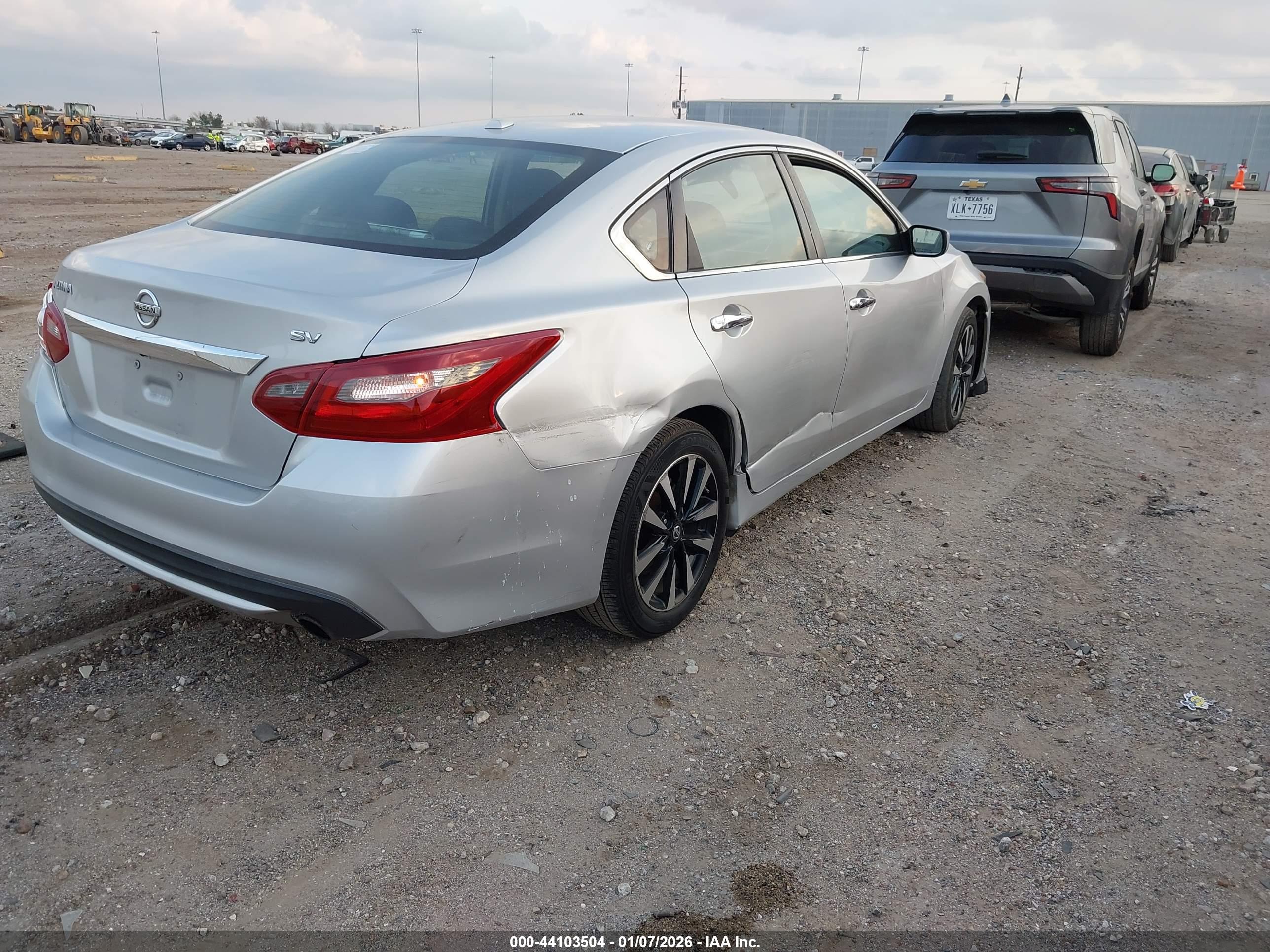 NISSAN ALTIMA image 4
