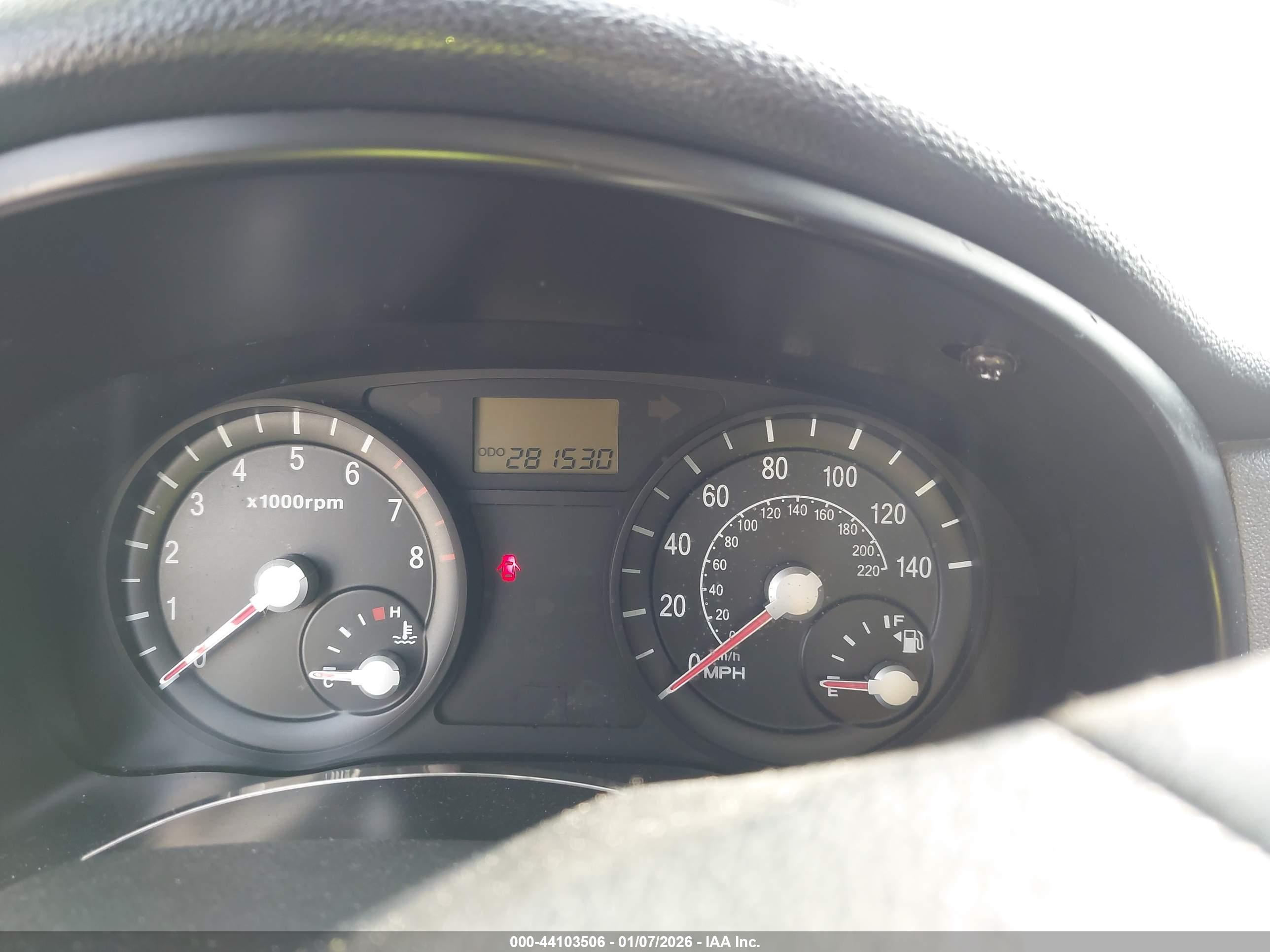 KIA RIO image 7