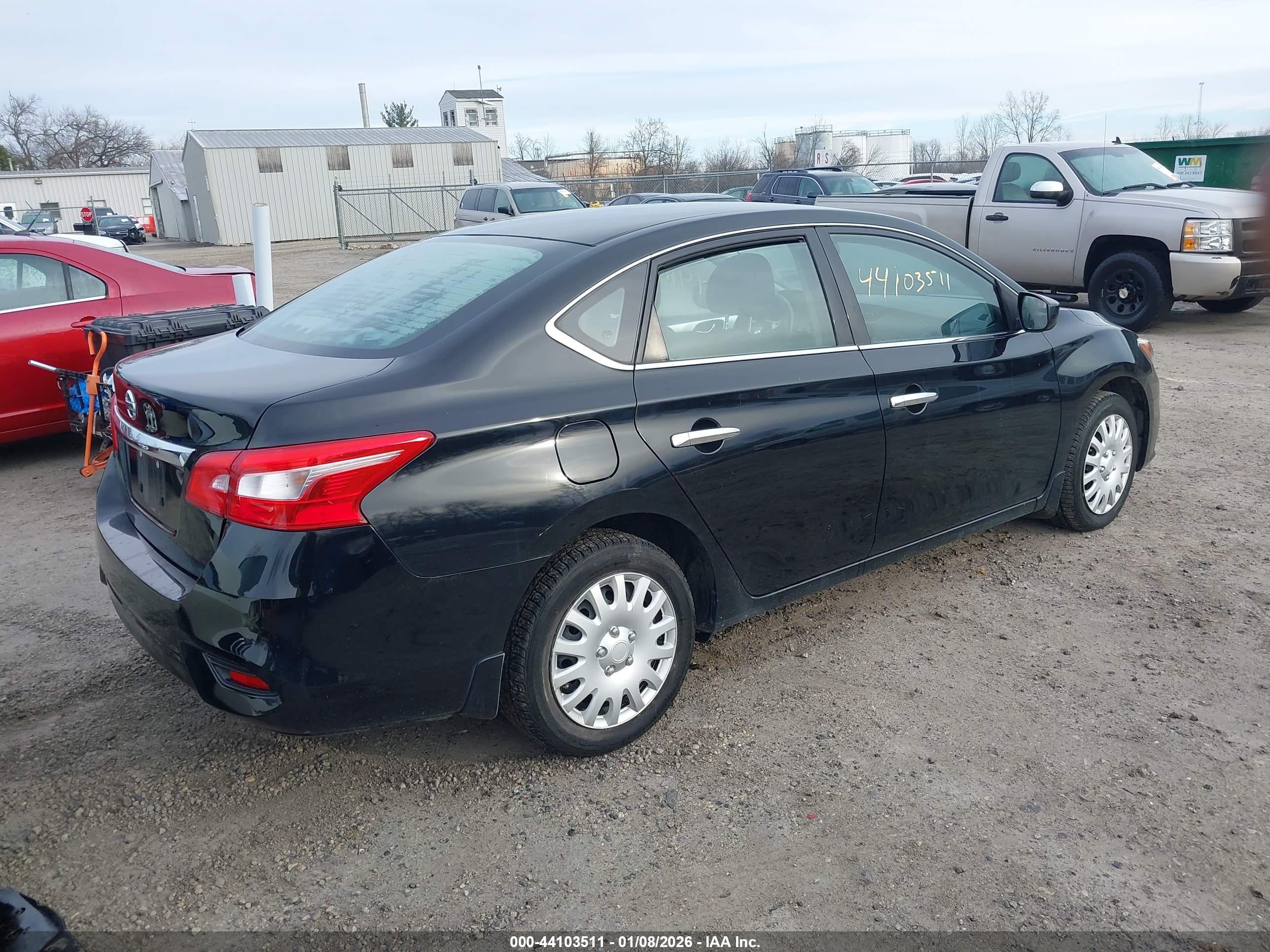 NISSAN SENTRA image 4