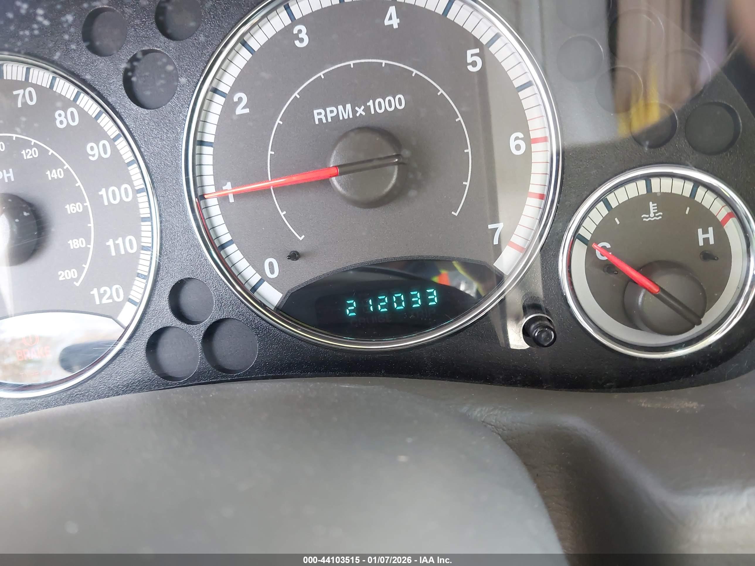 JEEP LIBERTY image 7