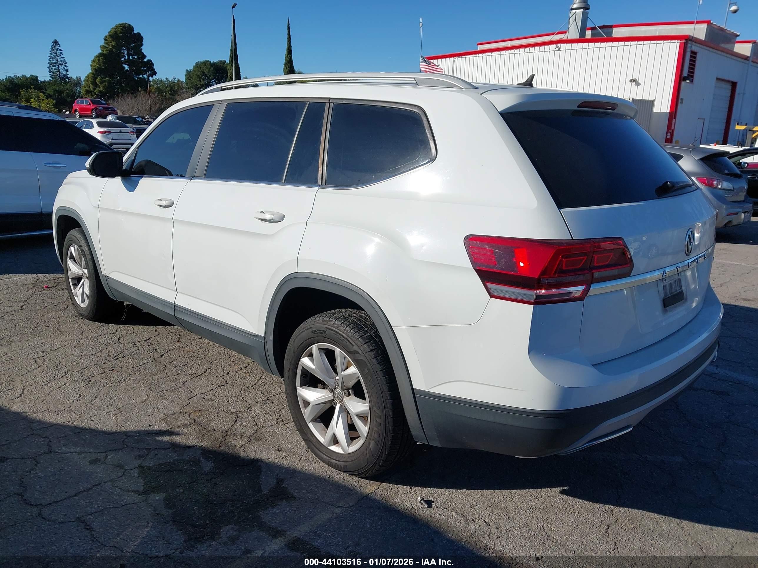 VOLKSWAGEN ATLAS image 3