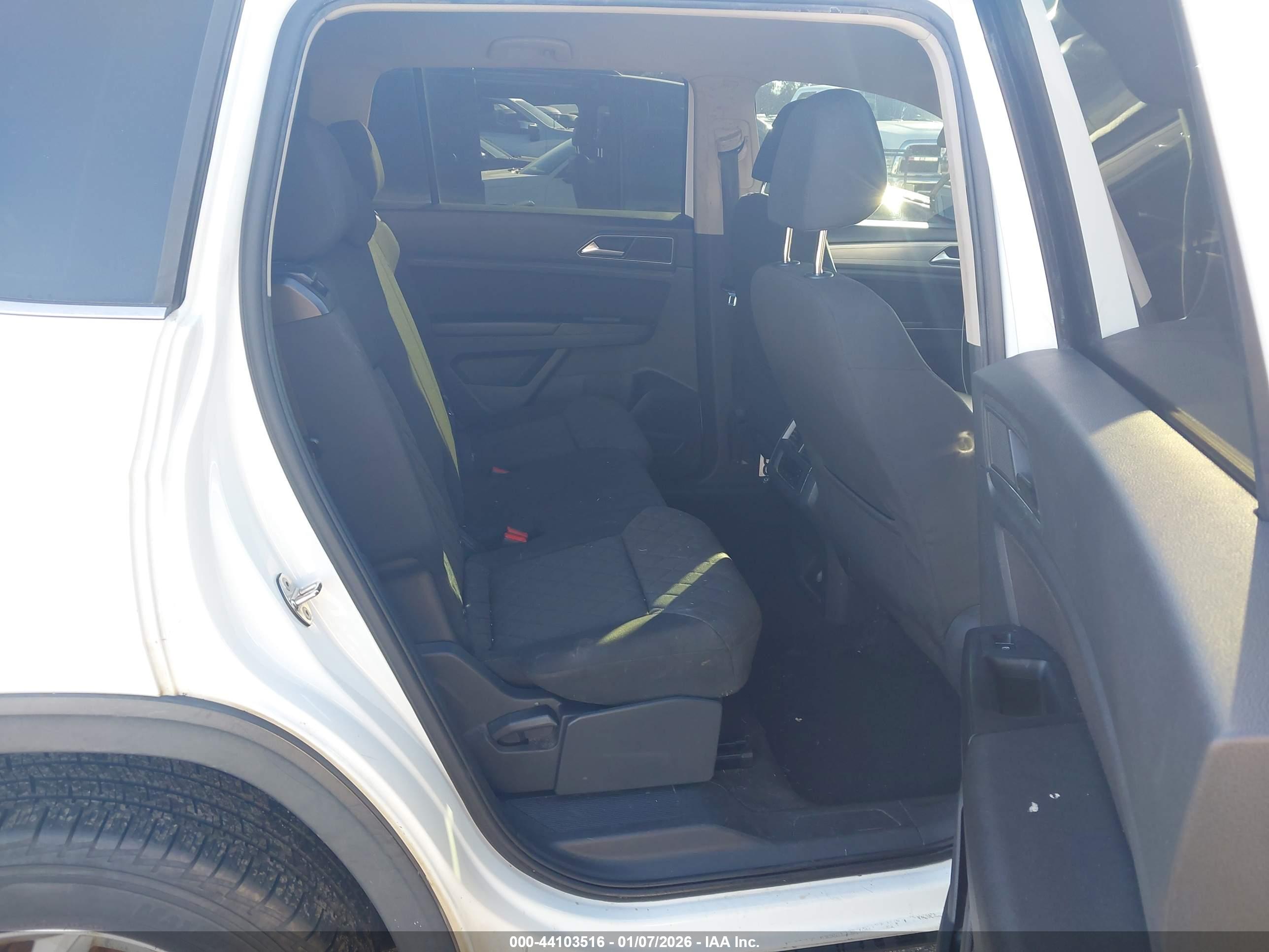 VOLKSWAGEN ATLAS image 8
