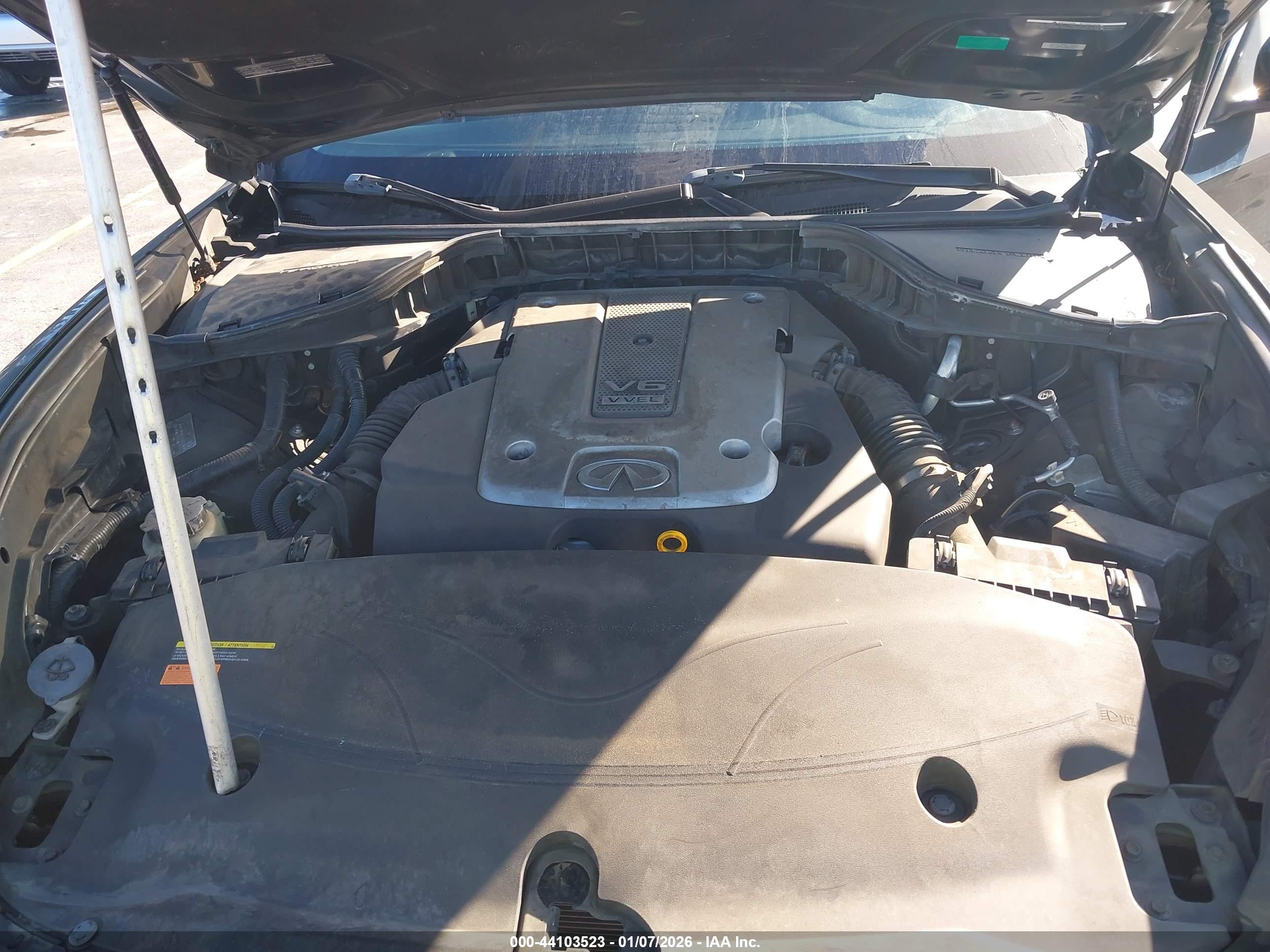INFINITI M37 image 10