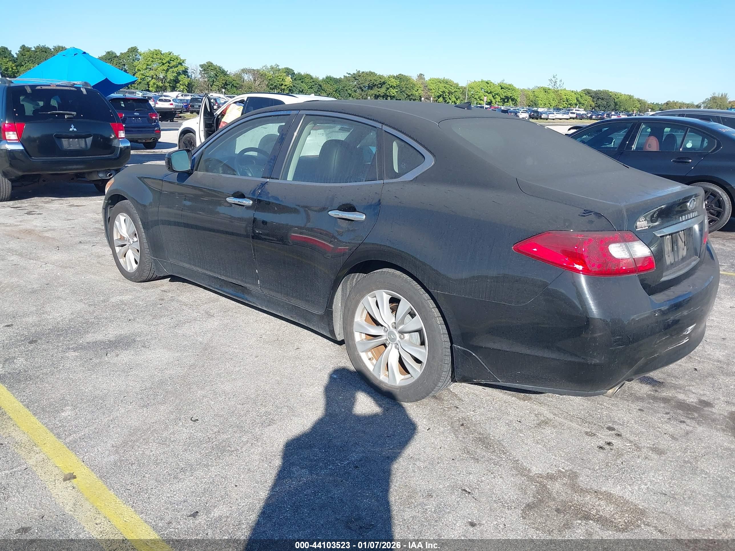 INFINITI M37 image 3