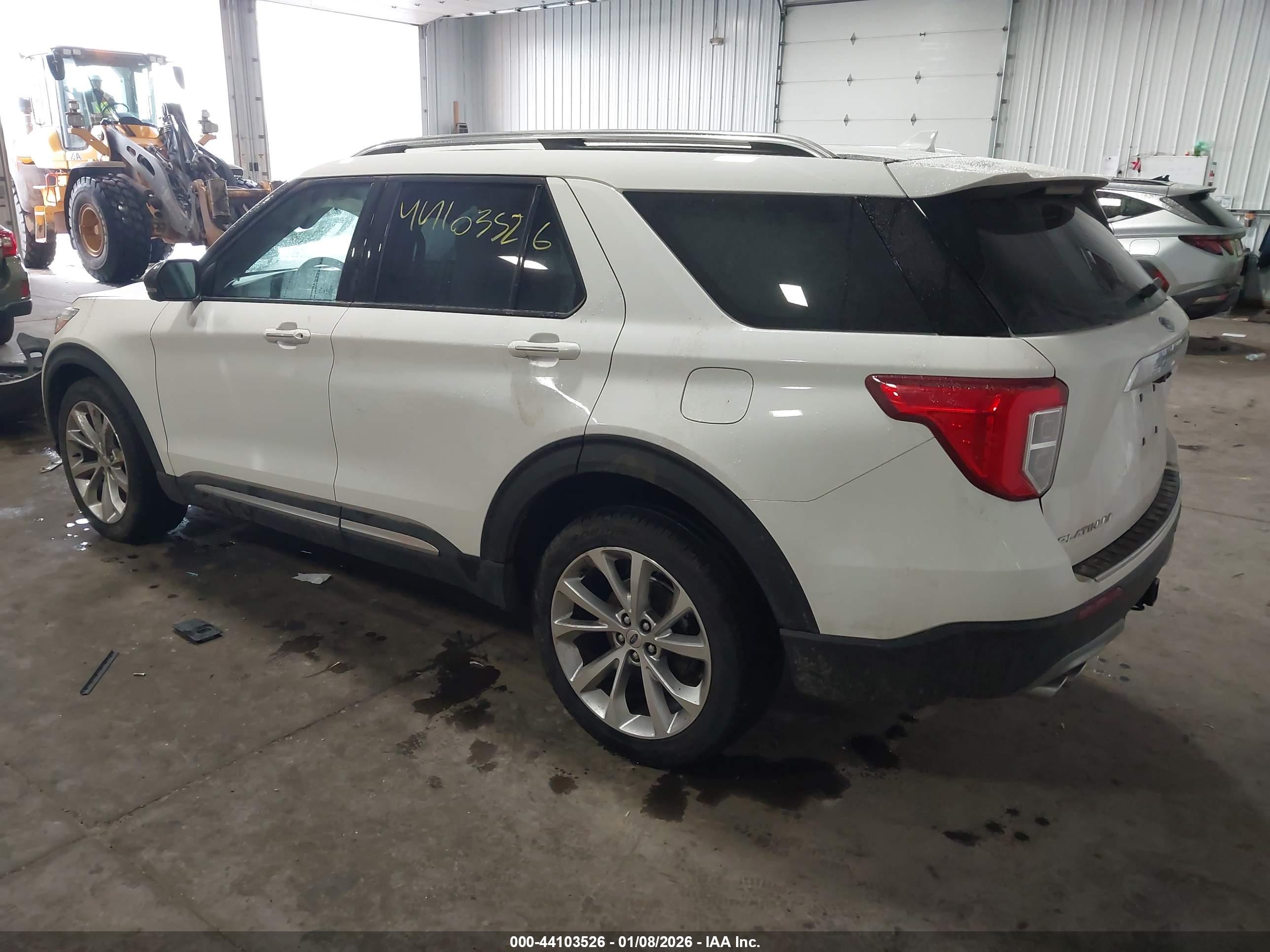 FORD EXPLORER image 3
