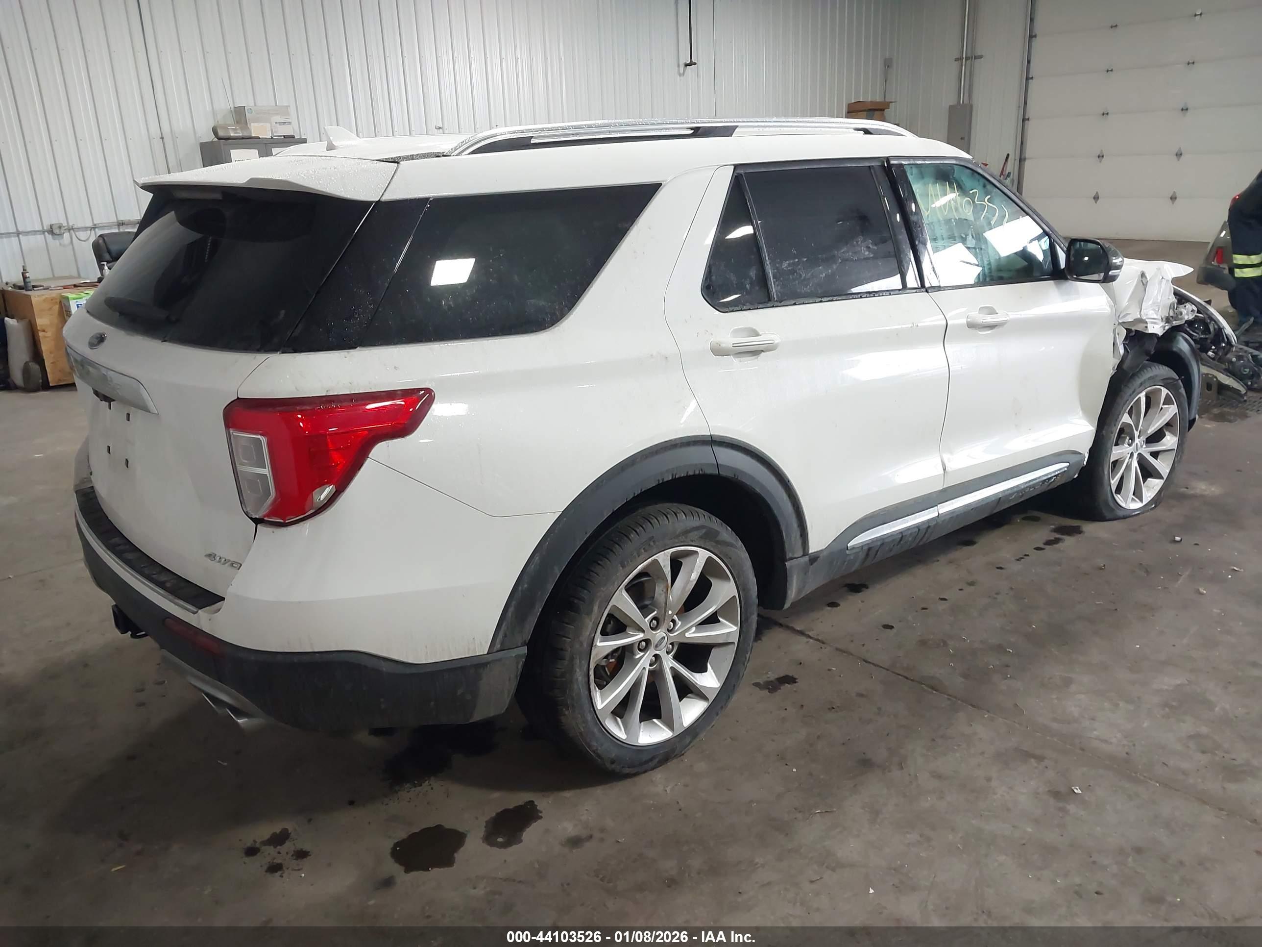 FORD EXPLORER image 4