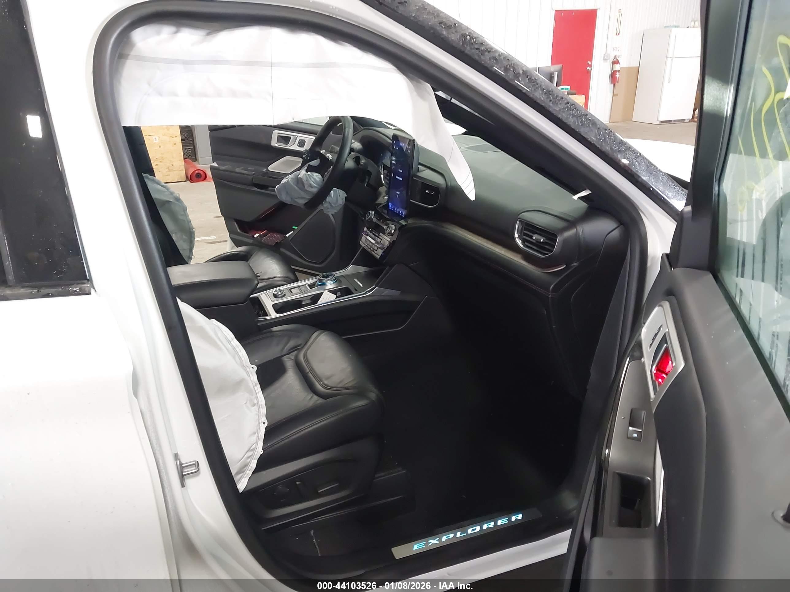 FORD EXPLORER image 5