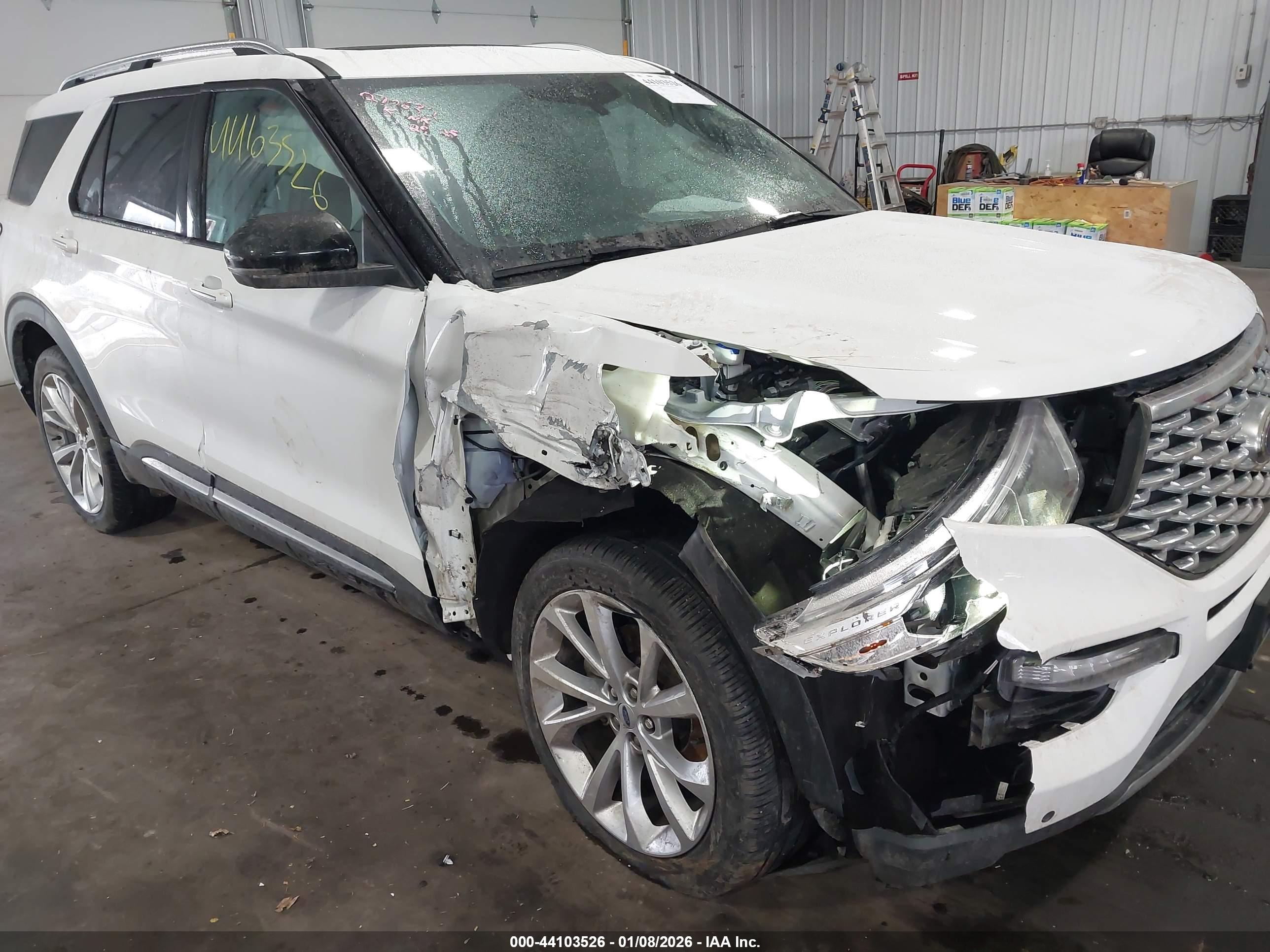 FORD EXPLORER image 6