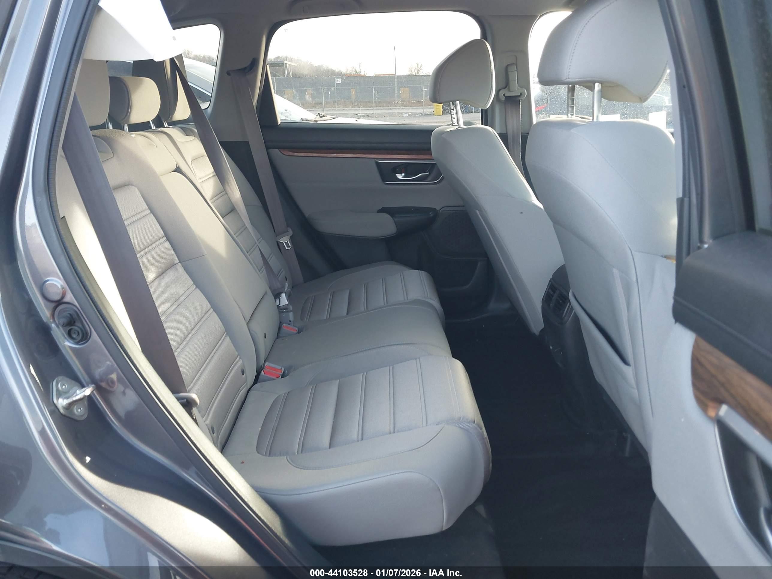 HONDA CR-V image 8