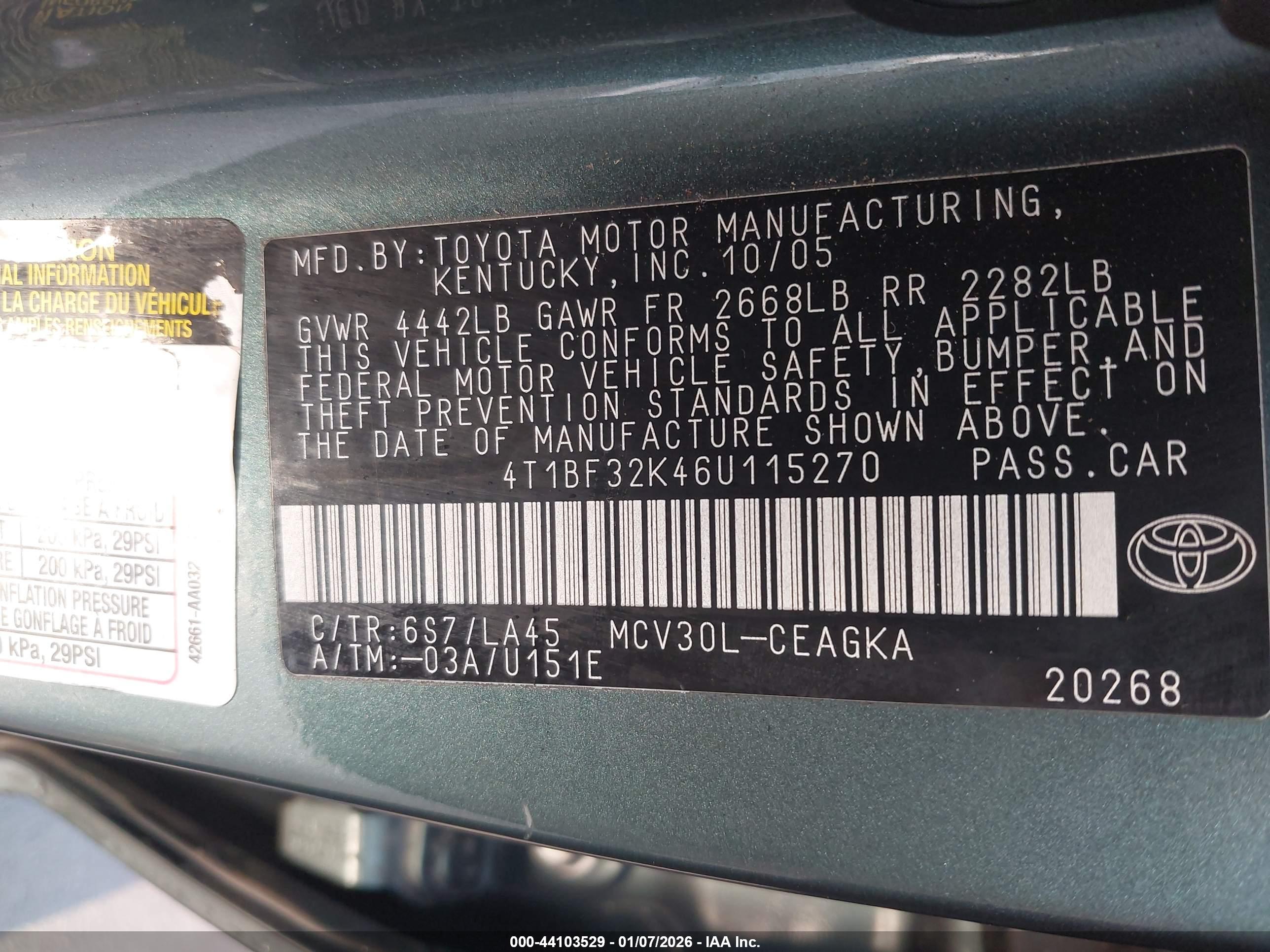 TOYOTA CAMRY image 9