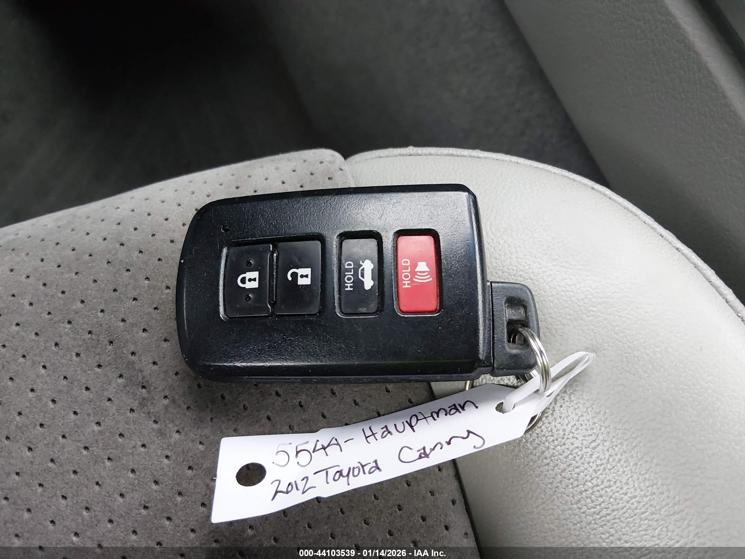 TOYOTA CAMRY image 11