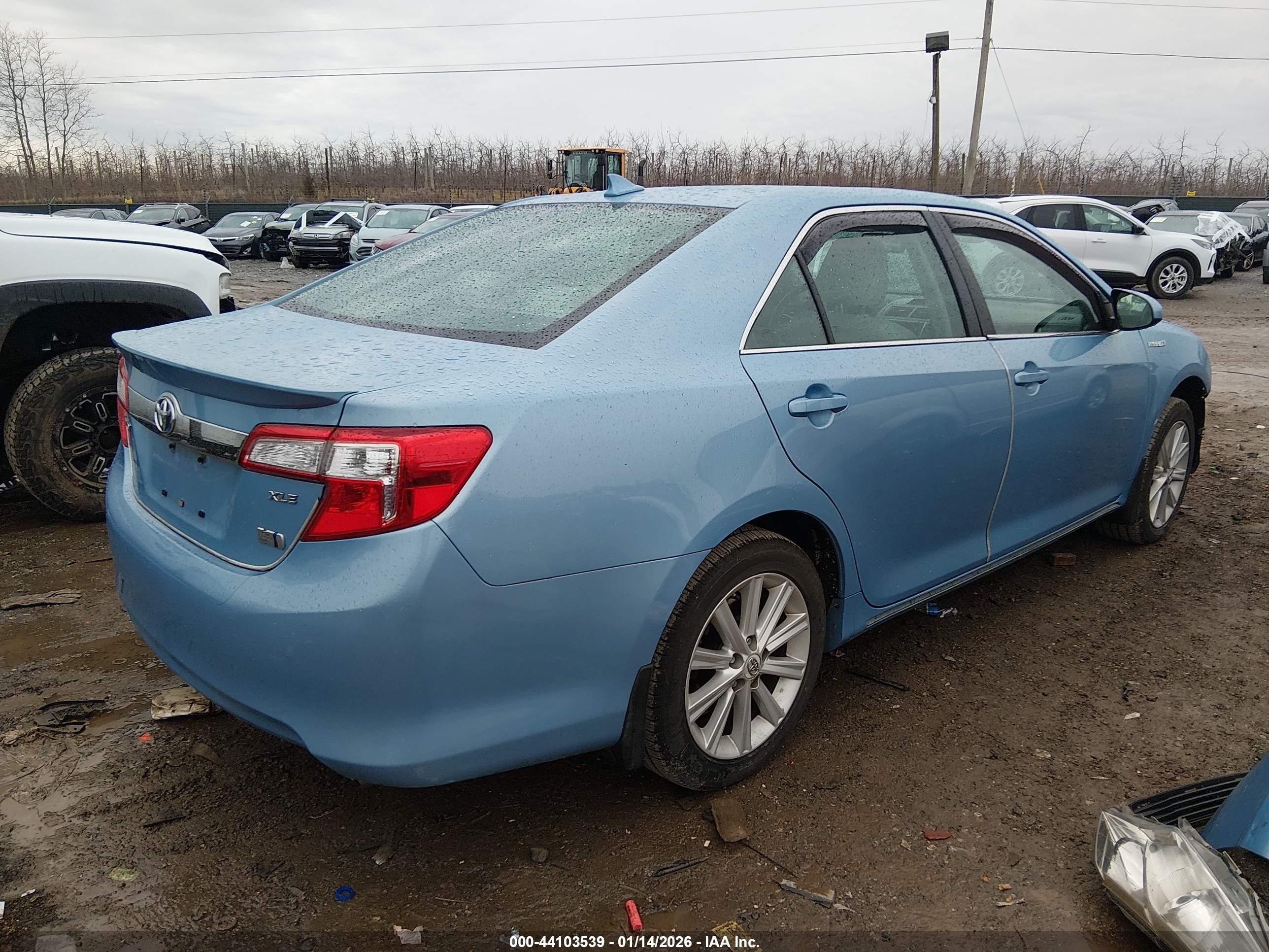 TOYOTA CAMRY image 4