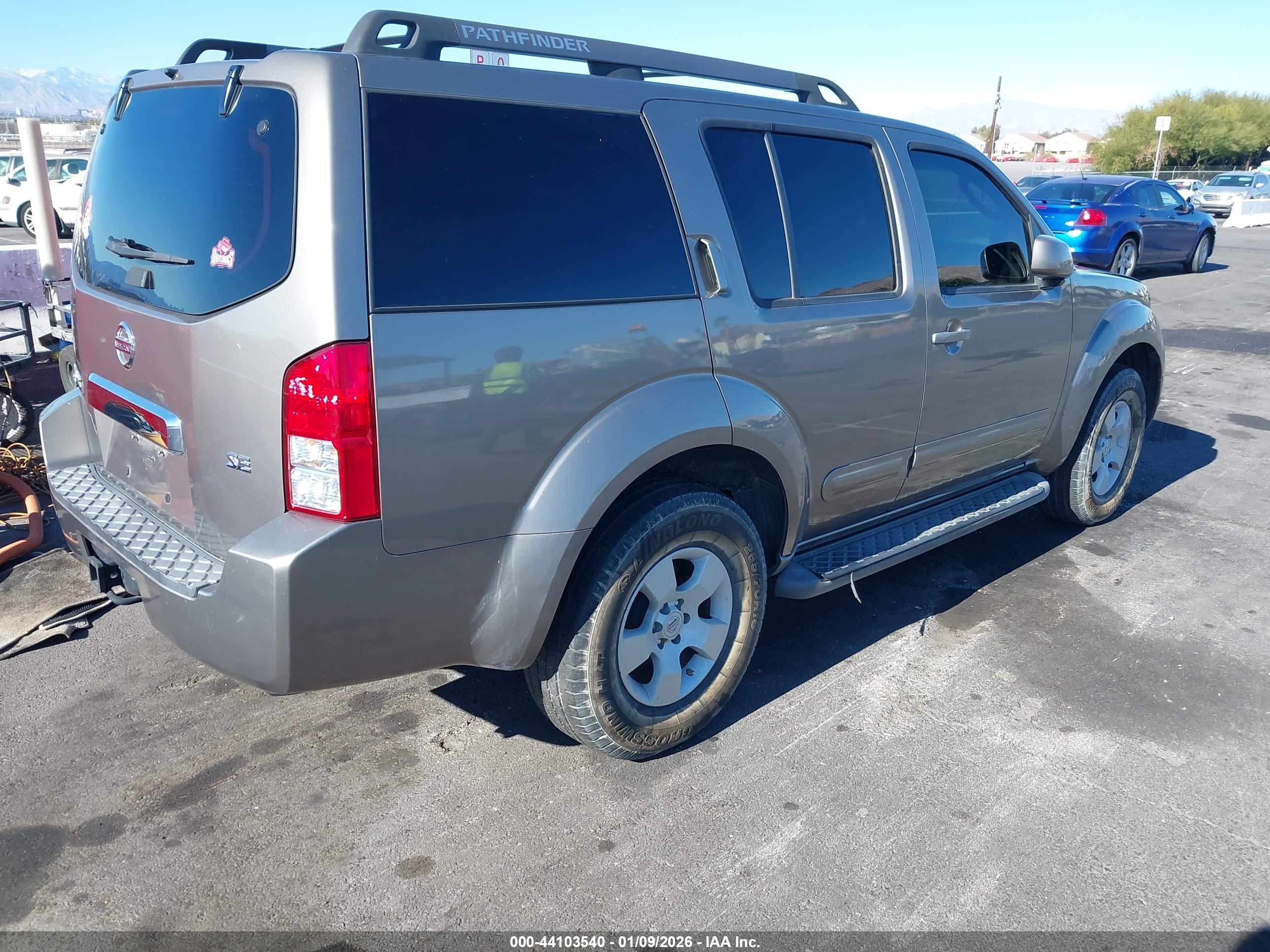 NISSAN PATHFINDER image 4