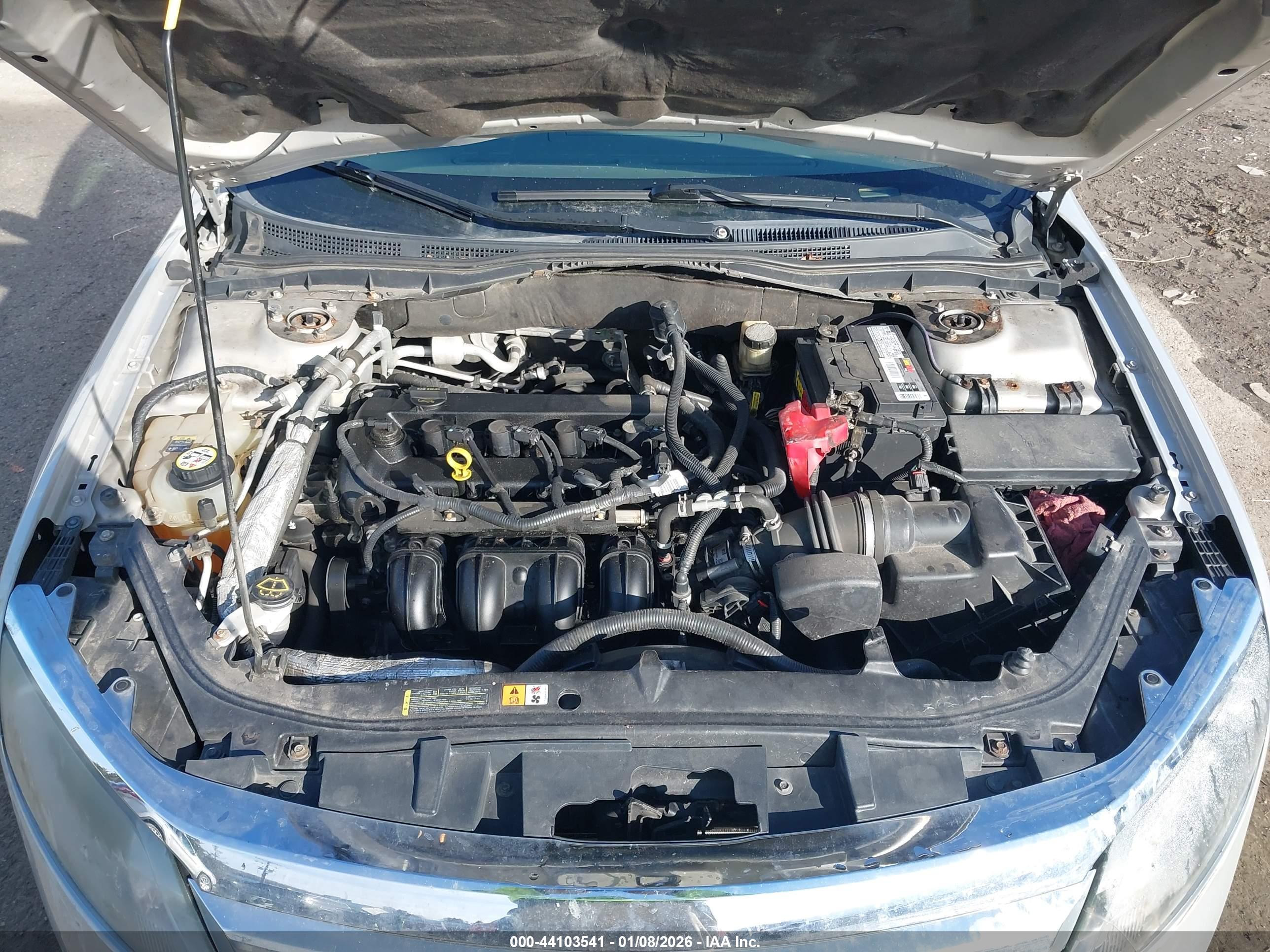 FORD FUSION image 10
