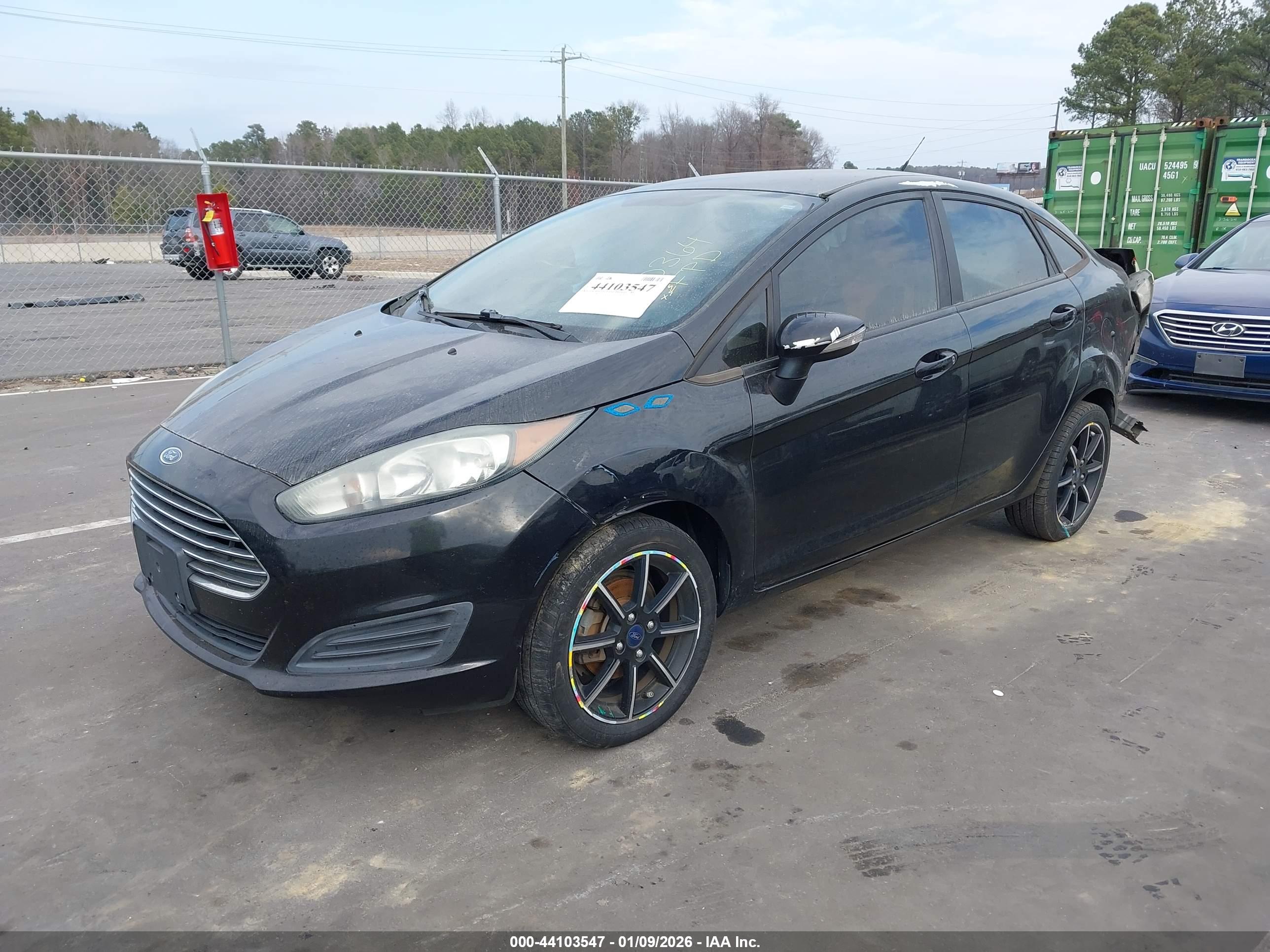 FORD FIESTA image 2