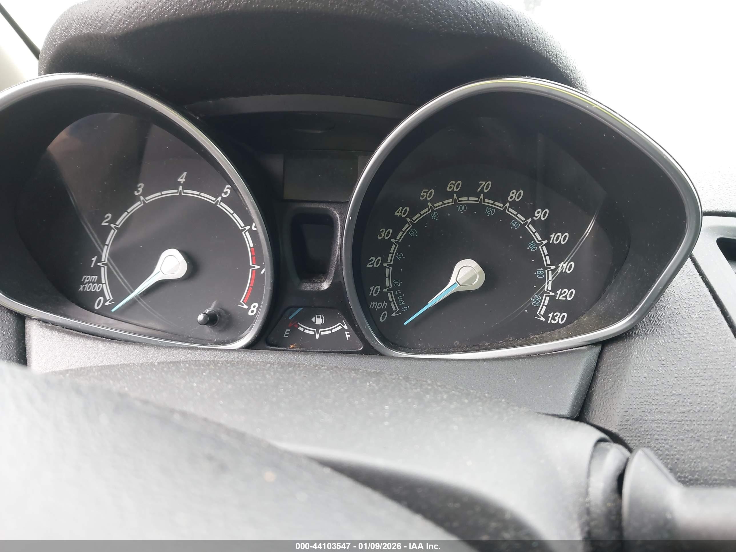 FORD FIESTA image 7