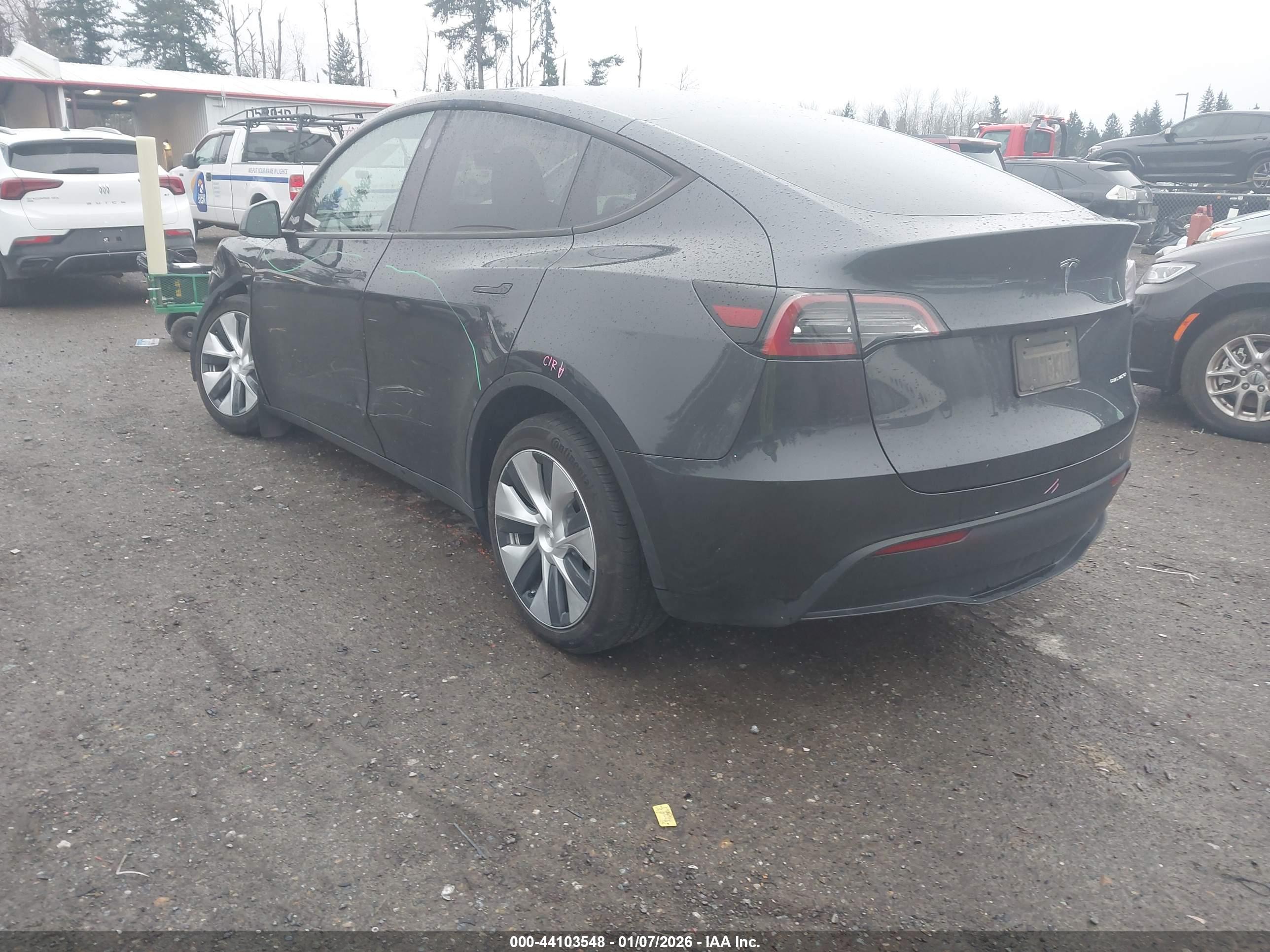 TESLA MODEL image 3