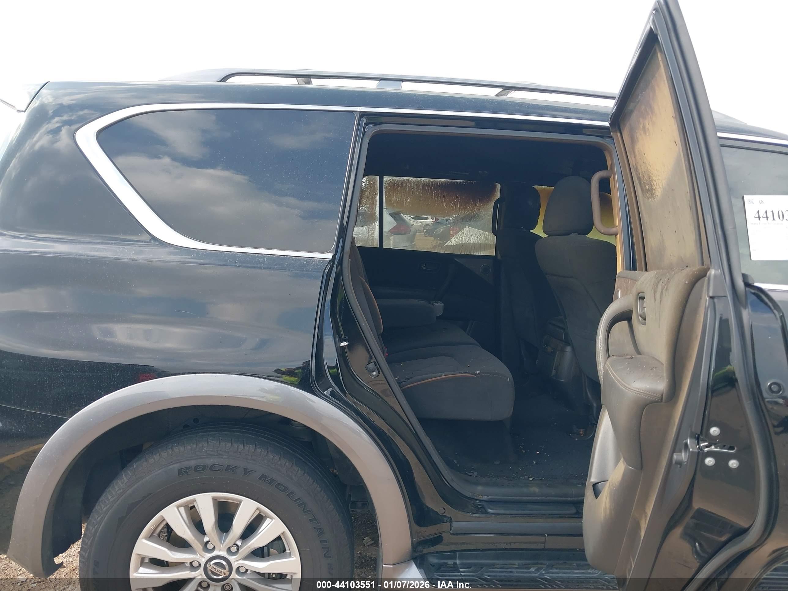 NISSAN ARMADA image 8