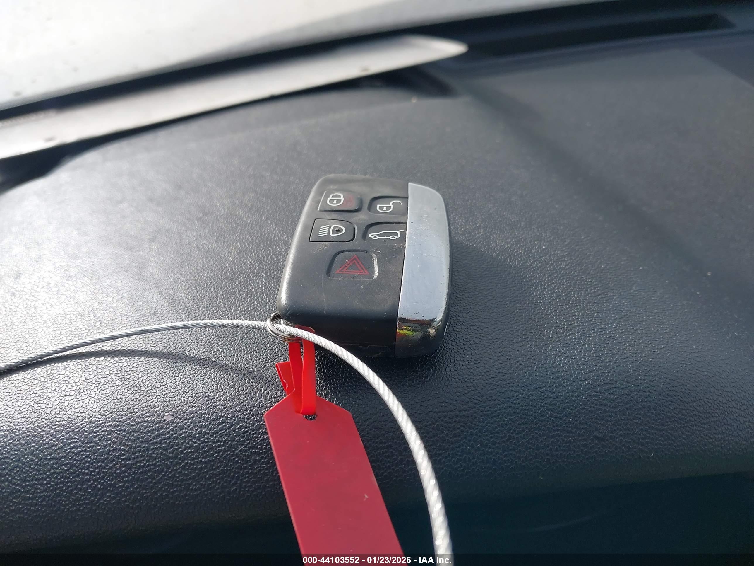 LAND ROVER image 11