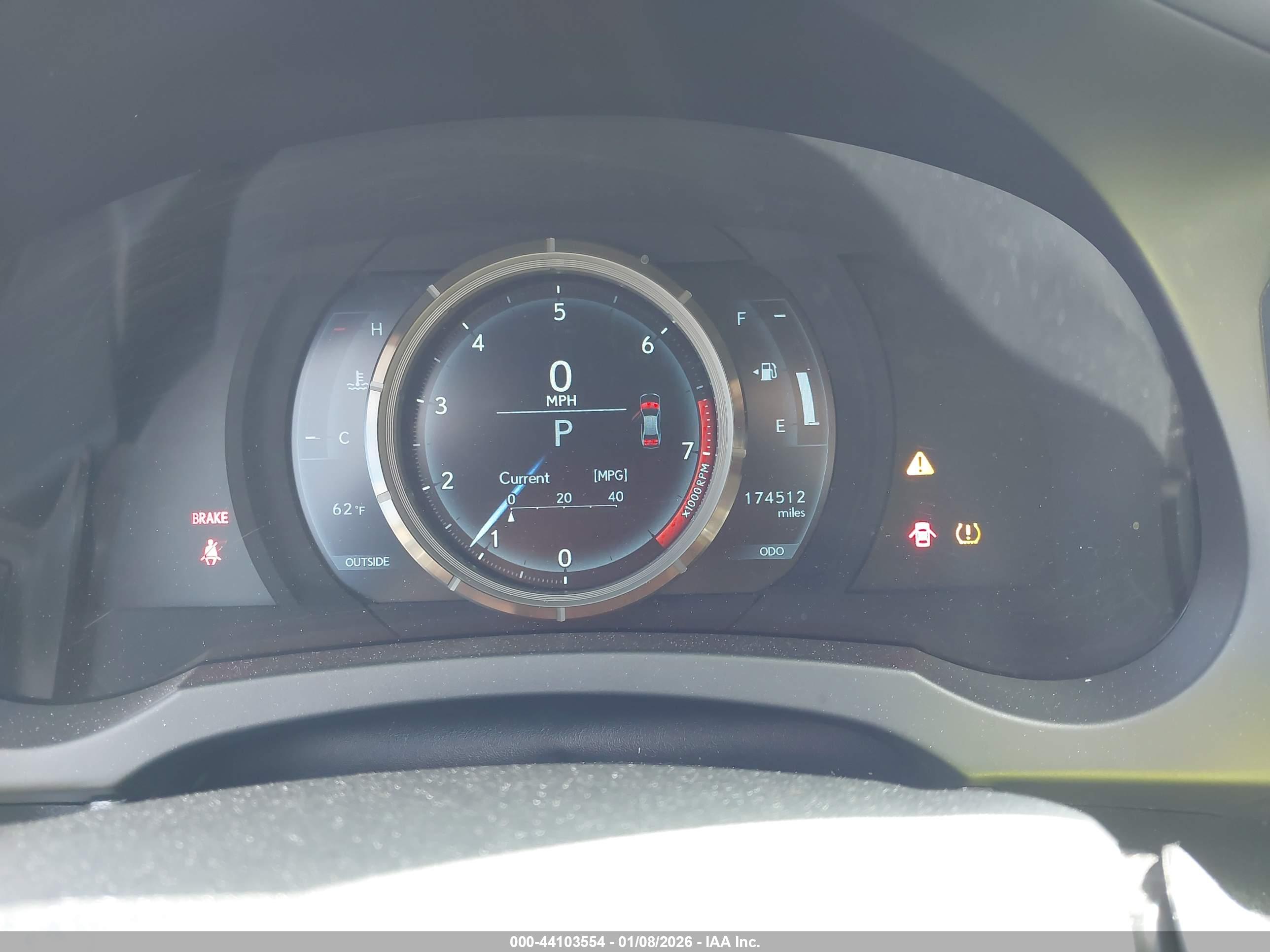 LEXUS IS image 7