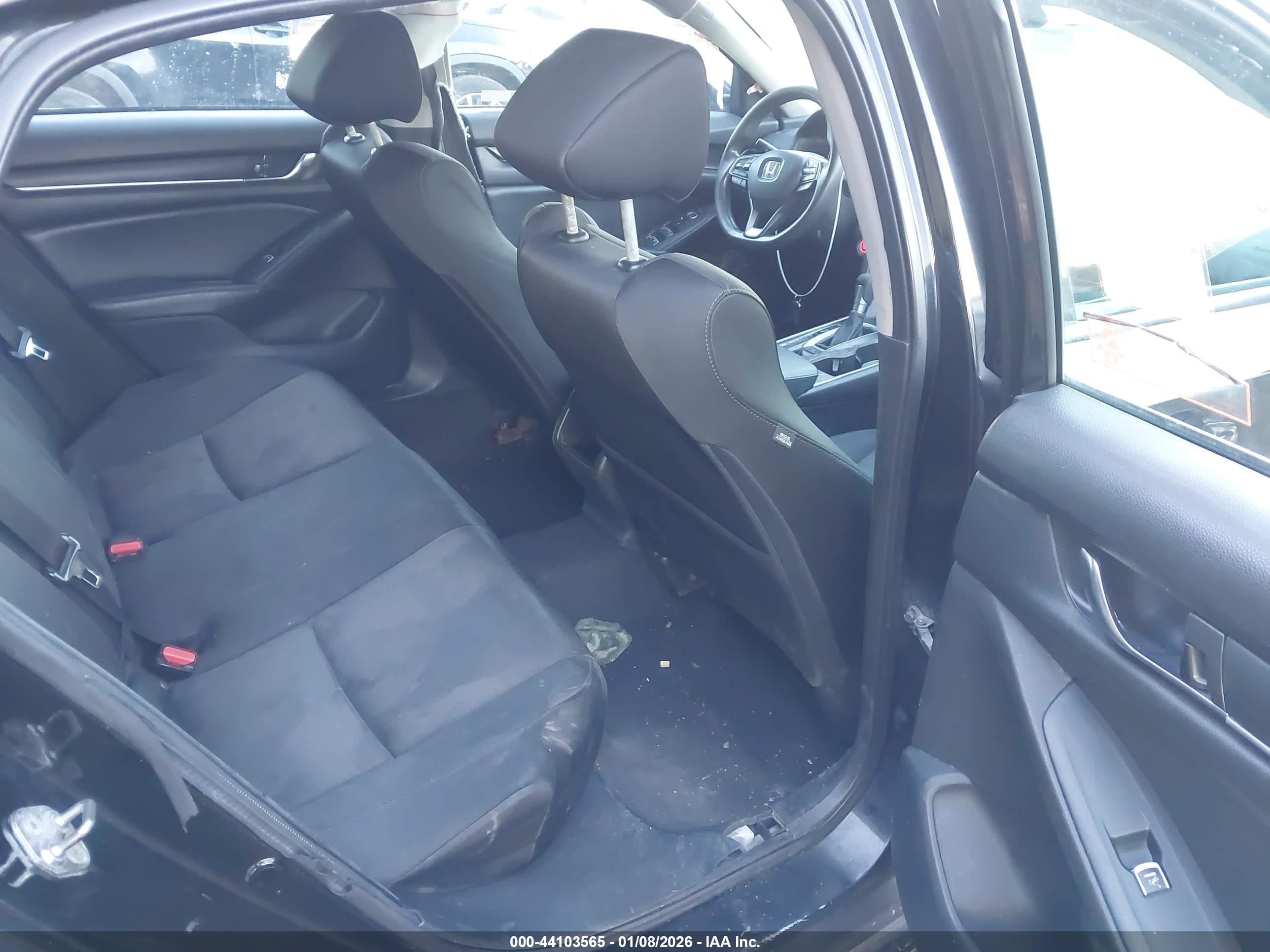 HONDA ACCORD image 8