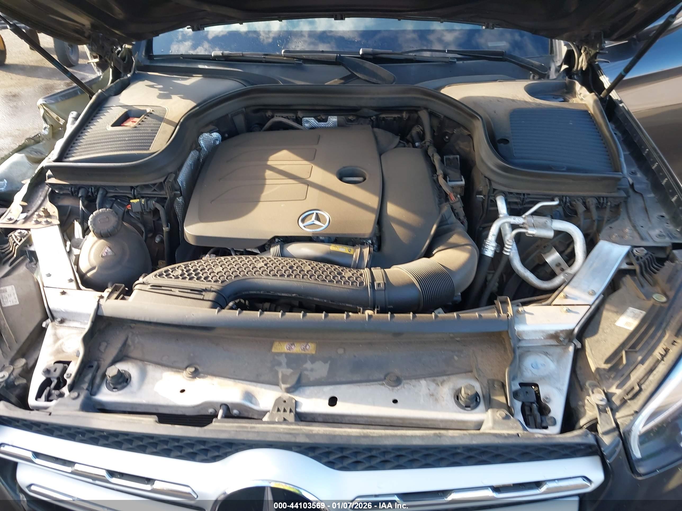 MERCEDES-BENZ GLC image 10