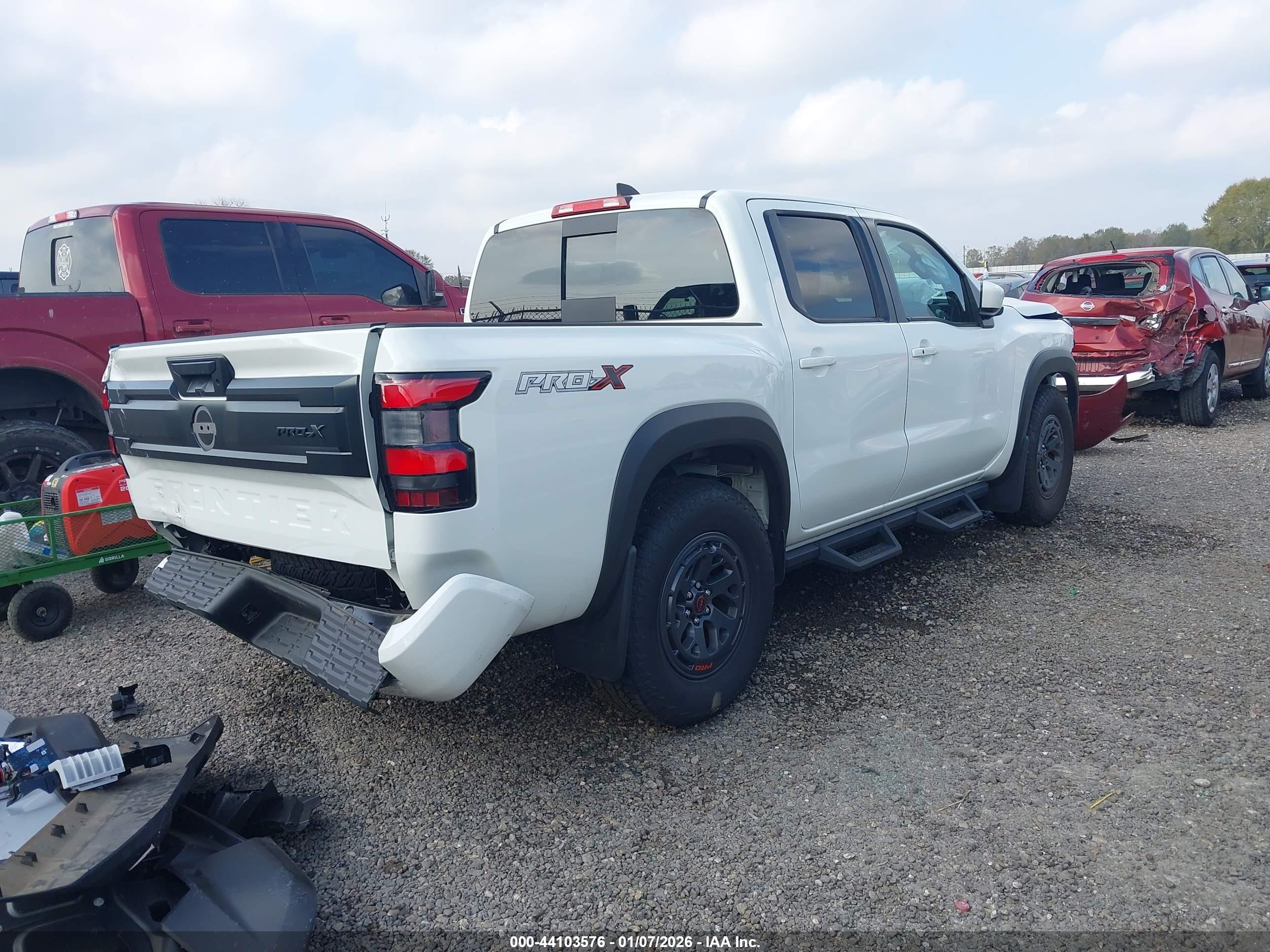 NISSAN FRONTIER image 4