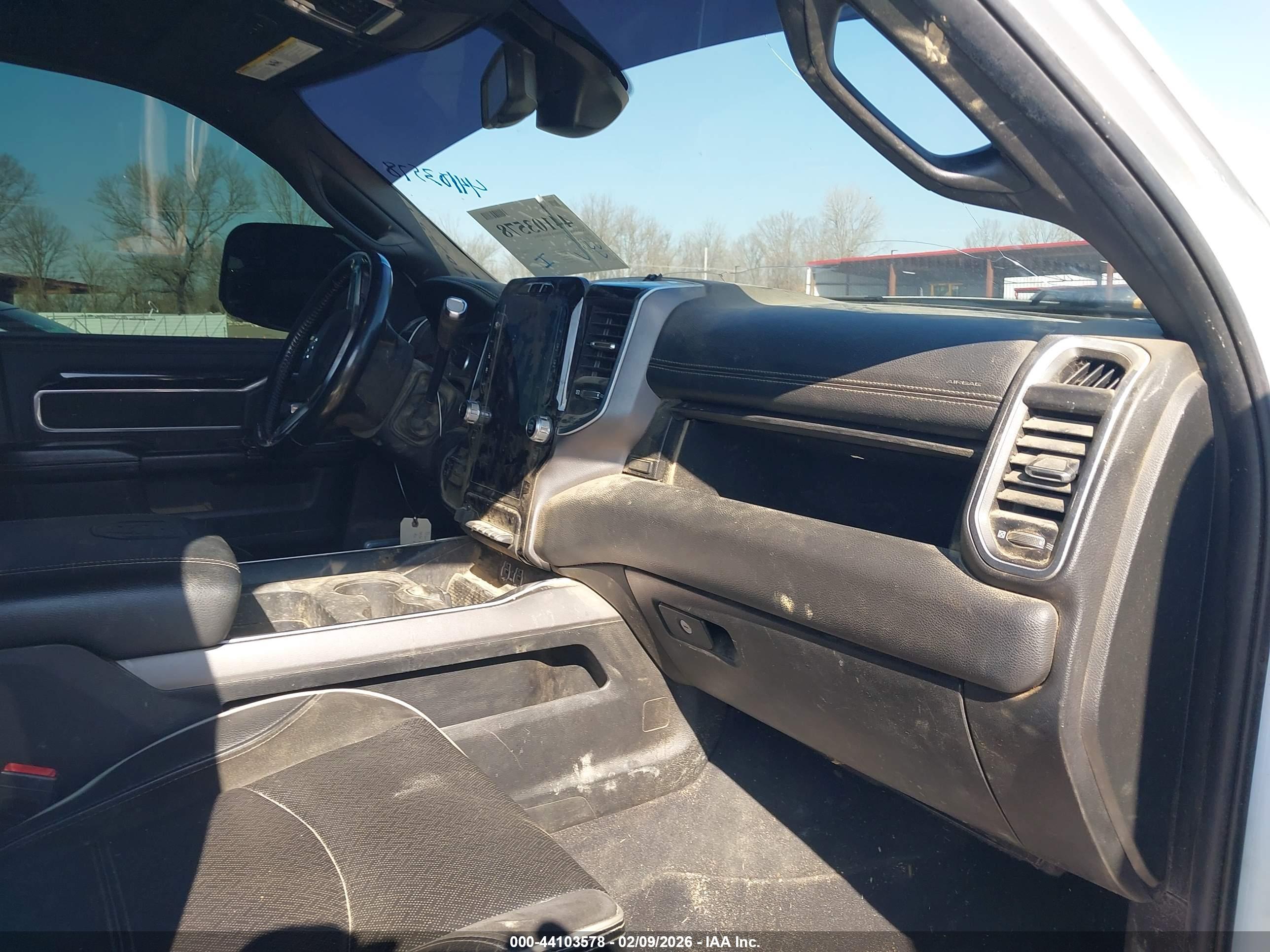 RAM 2500 image 5