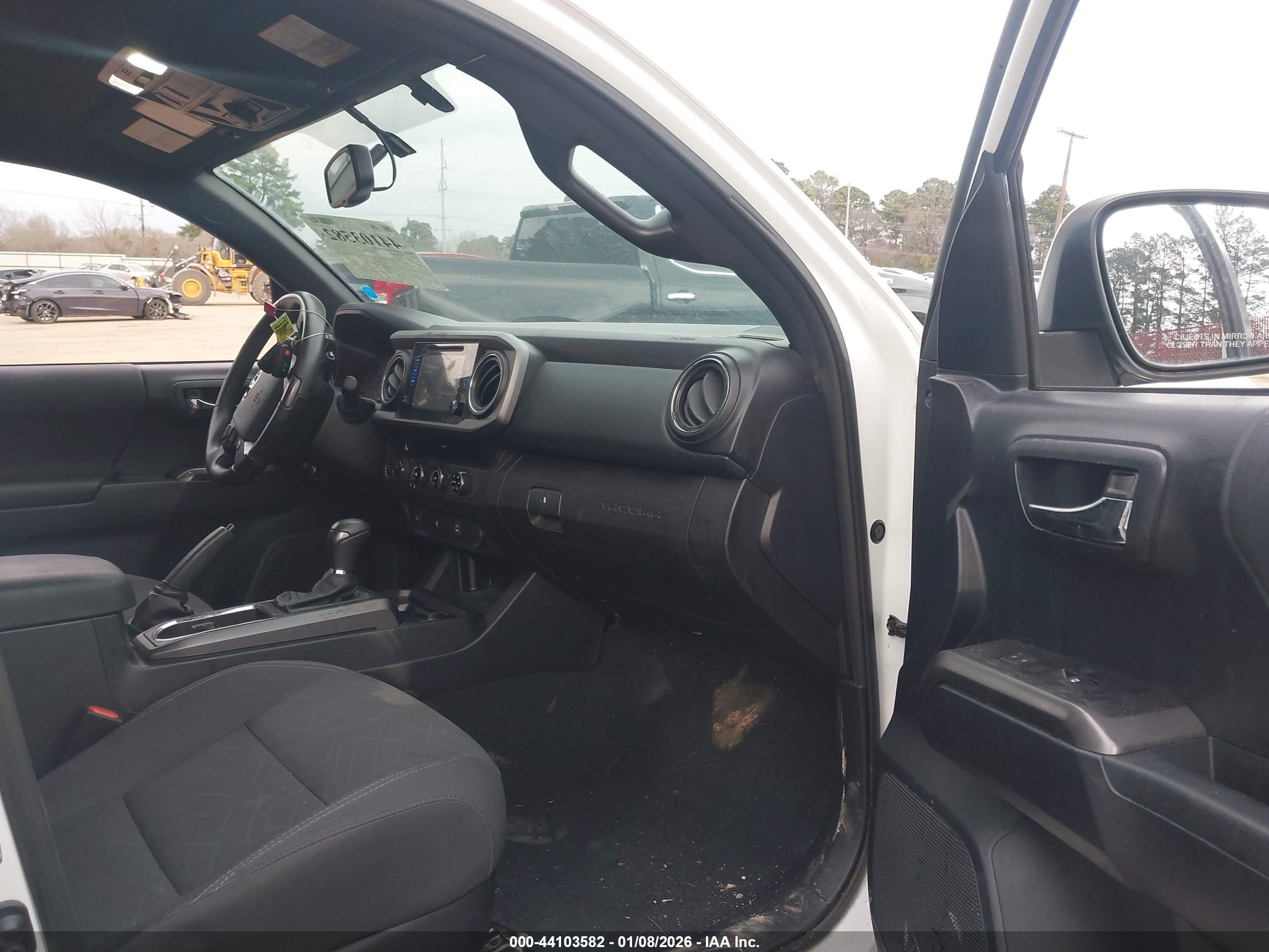 TOYOTA TACOMA image 5