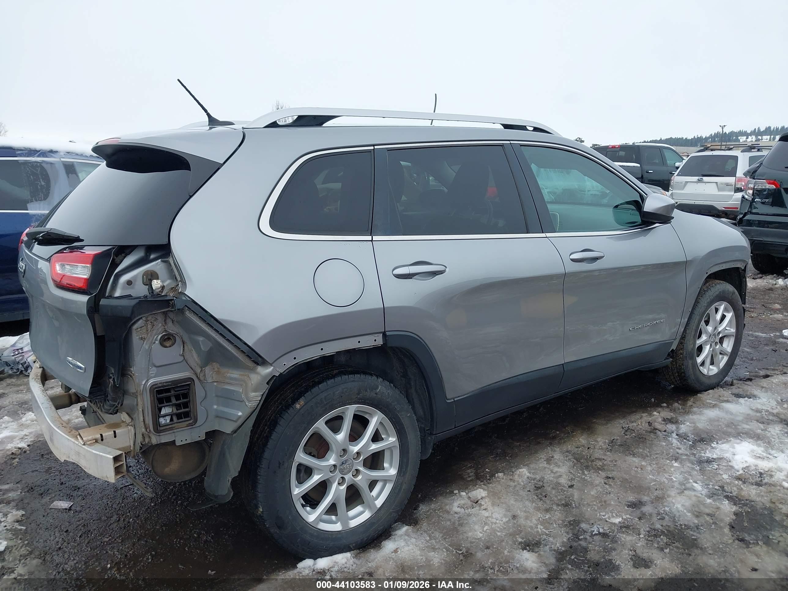 JEEP CHEROKEE image 4