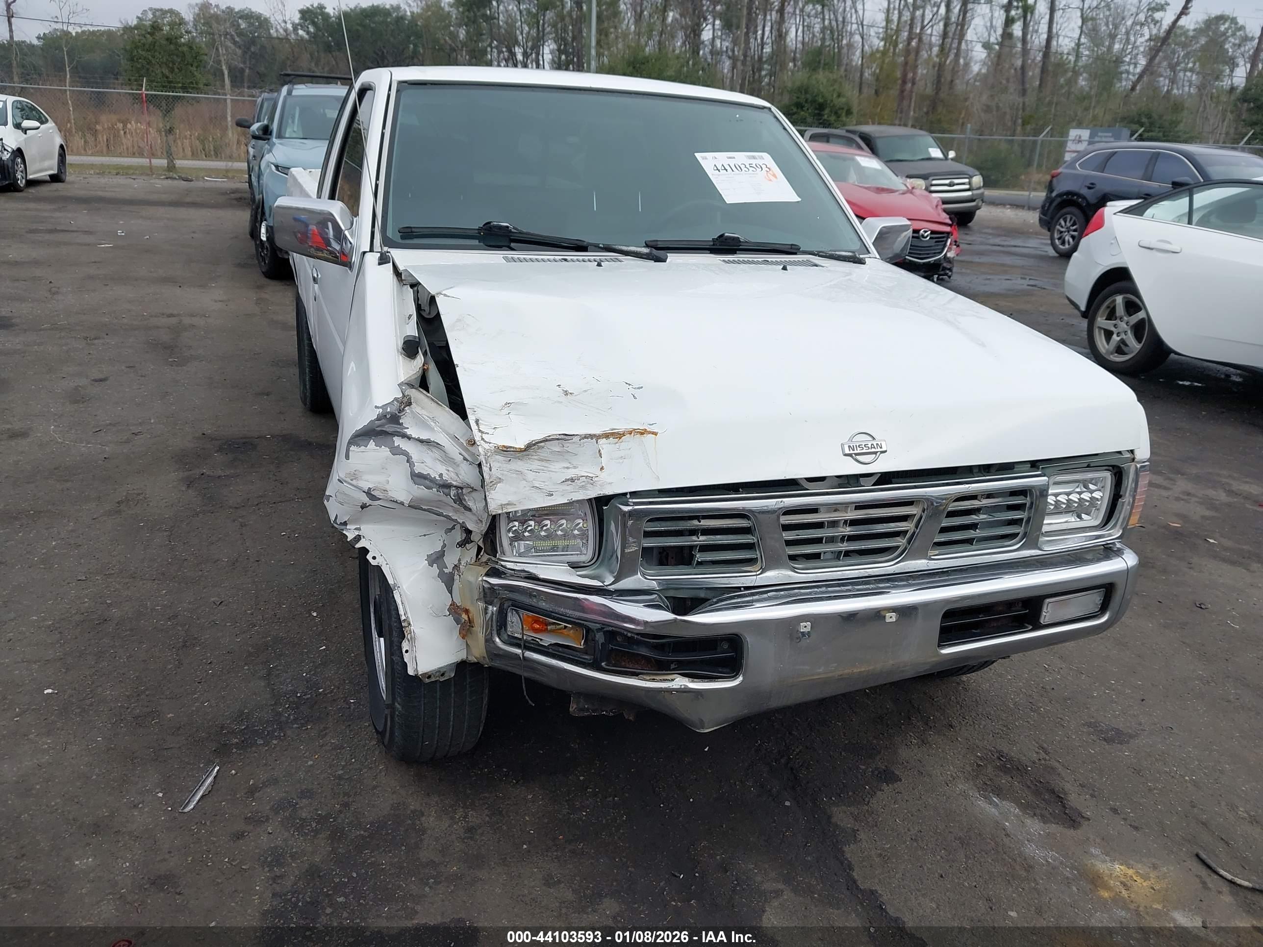 NISSAN TRUCK image 6